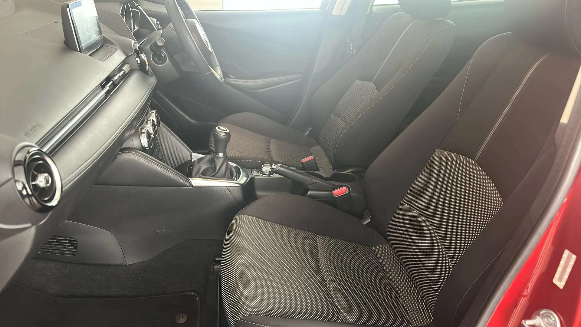 2019 MAZDA MAZDA2 2019 MAZDA MAZDA2