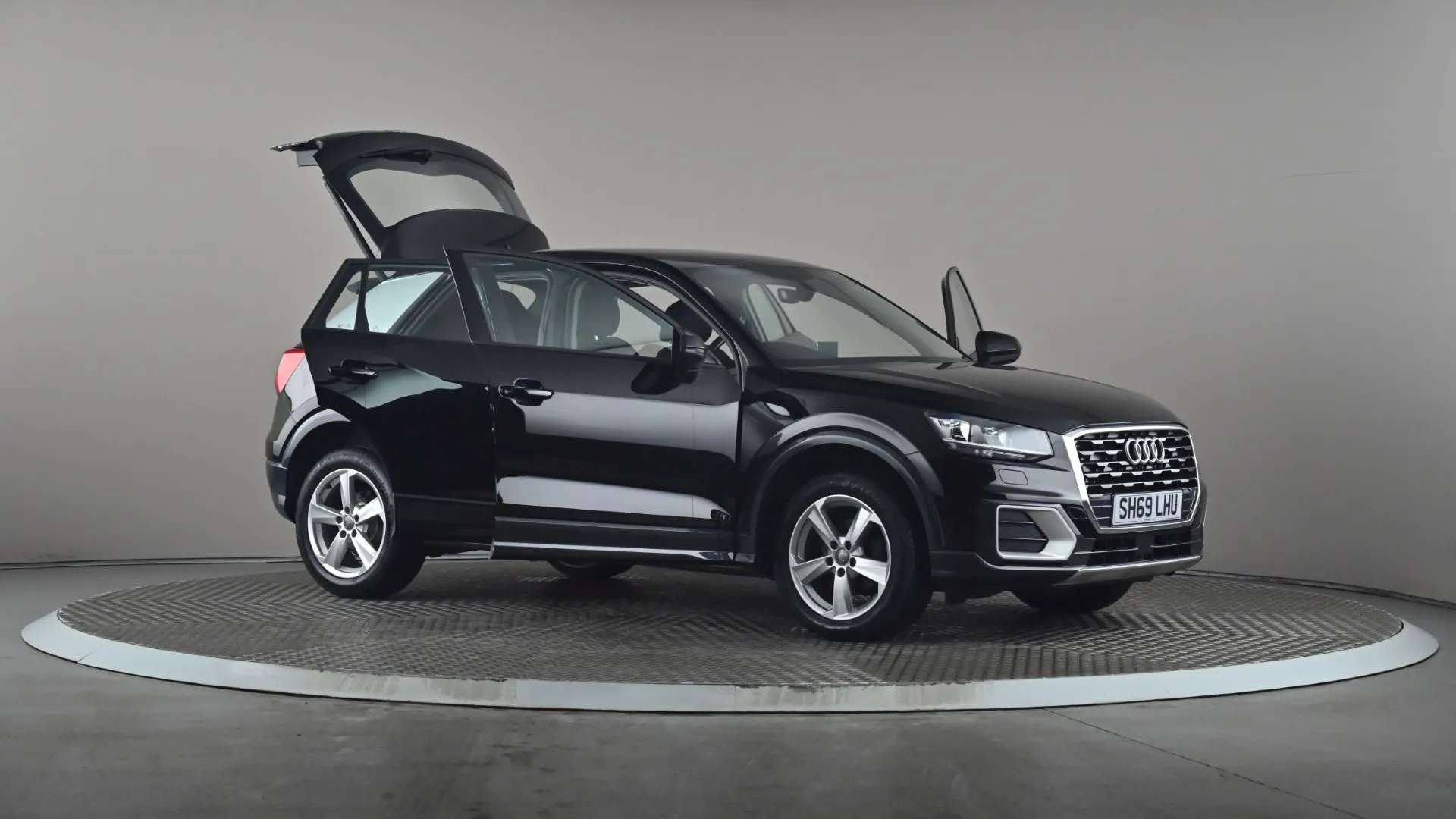 2019 AUDI Q2 2019 AUDI Q2