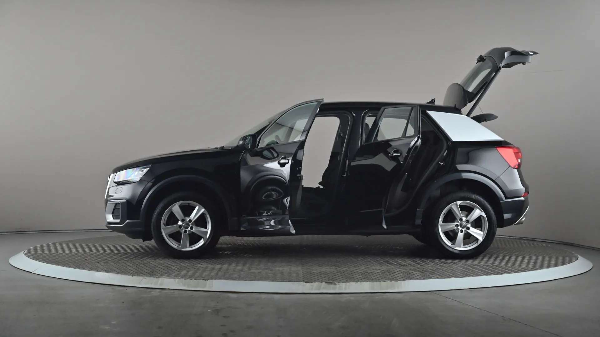 2019 AUDI Q2 2019 AUDI Q2
