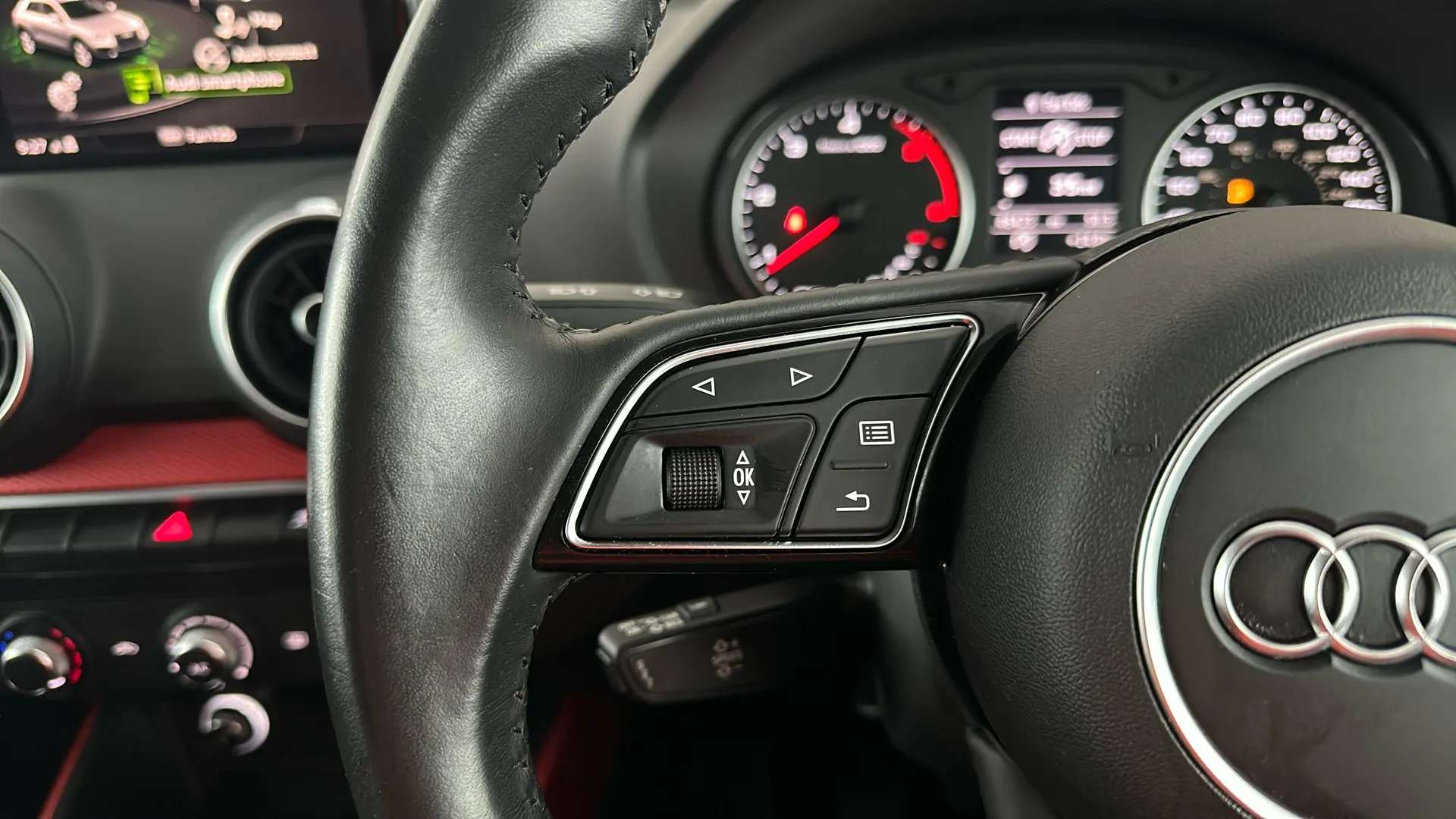 2019 AUDI Q2 2019 AUDI Q2