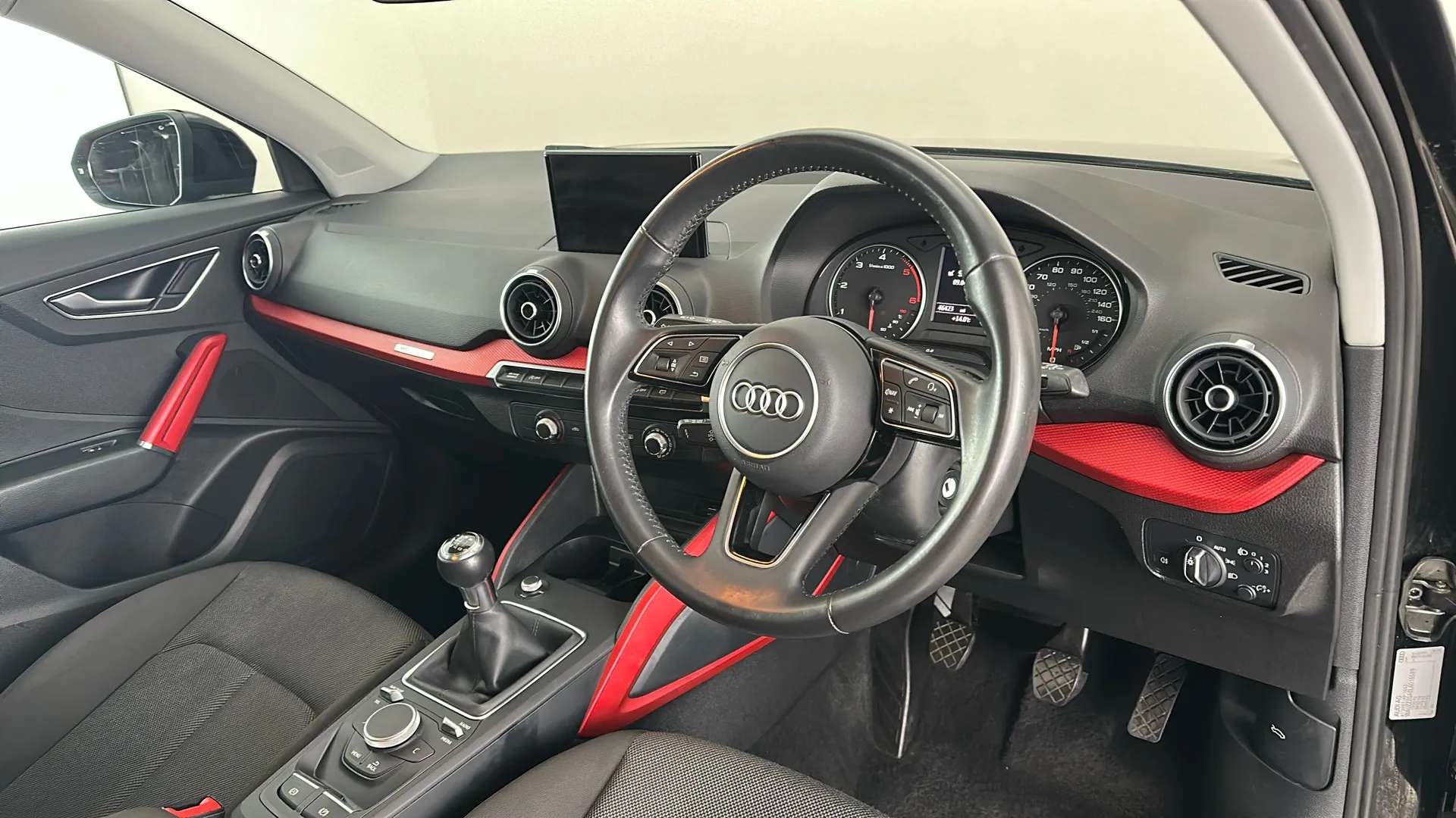2019 AUDI Q2 2019 AUDI Q2