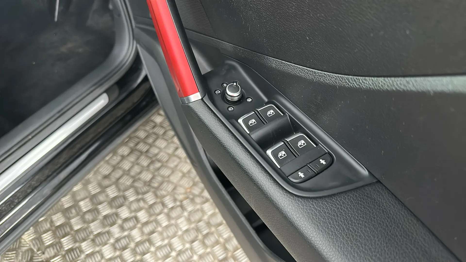 2019 AUDI Q2 2019 AUDI Q2