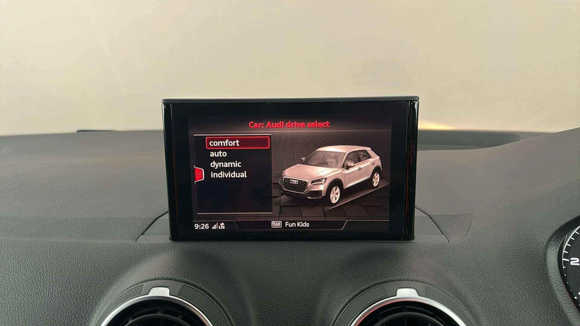 2019 AUDI Q2 2019 AUDI Q2