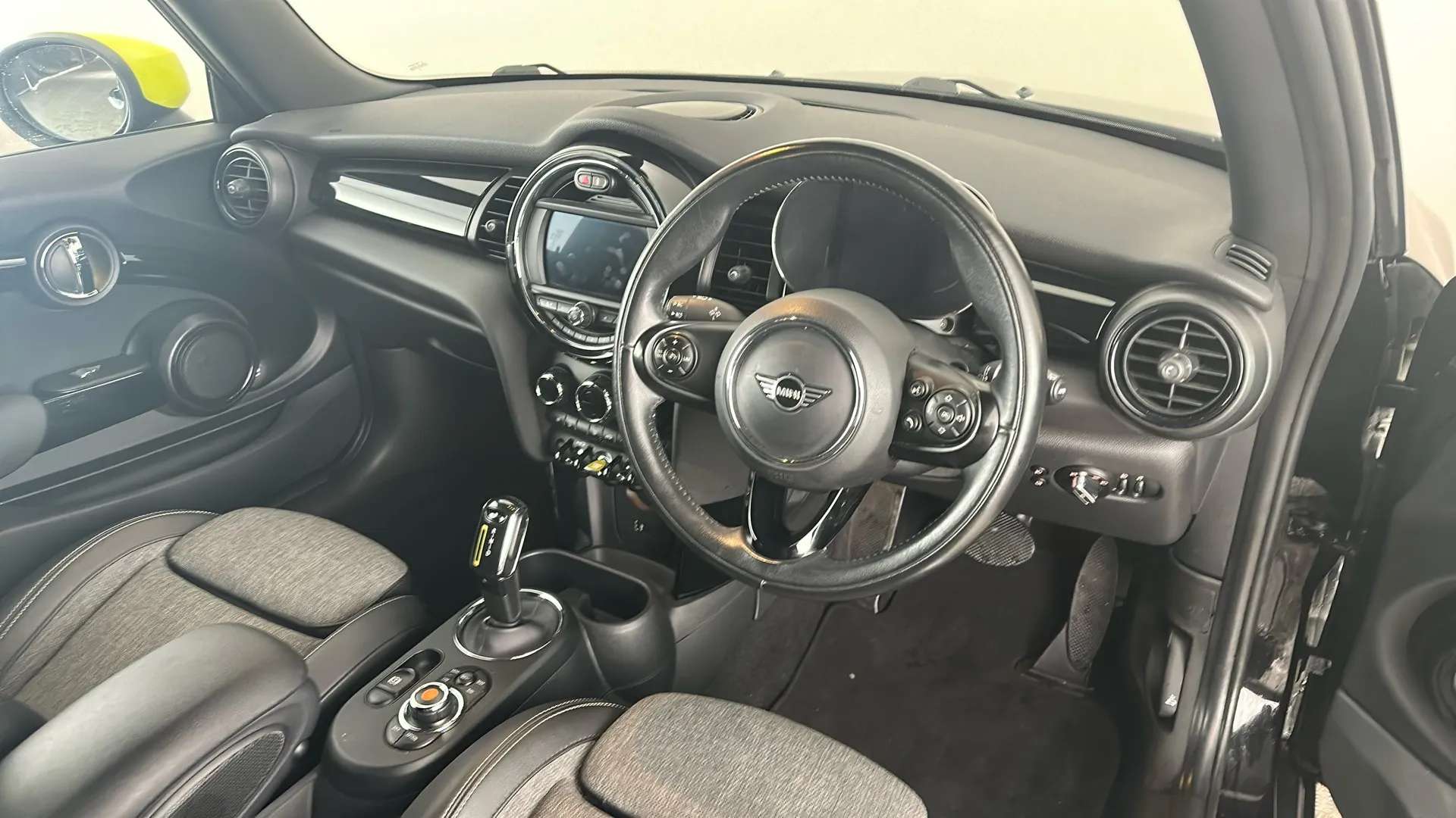 2021 MINI HATCH 2021 MINI HATCH