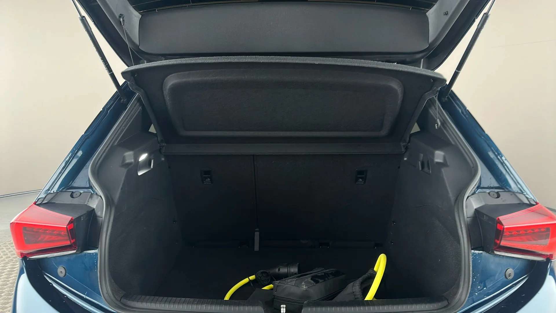 2023 CUPRA BORN 2023 CUPRA BORN