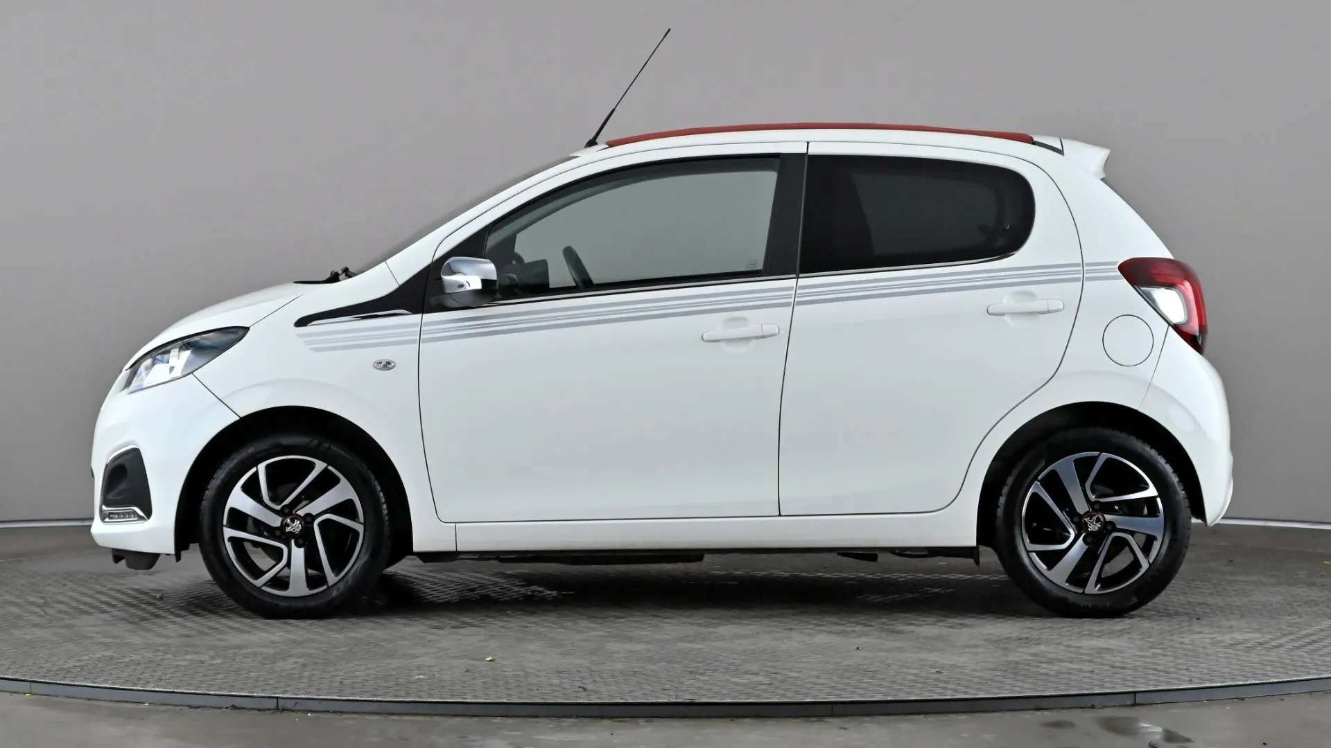 A 2020 PEUGEOT 108 1.0 72 Collection A 2020 PEUGEOT 108 1.0 72 Collection