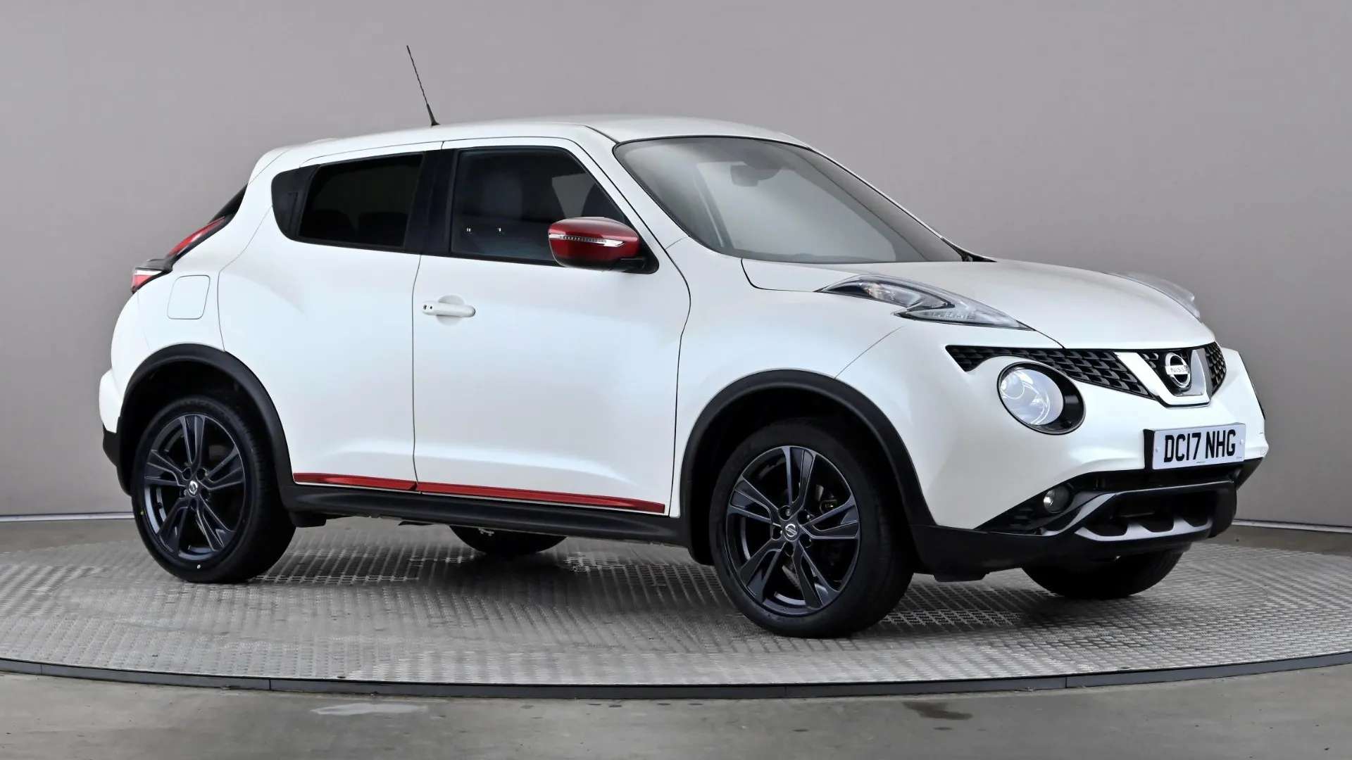 A 2017 NISSAN JUKE 1.2 DiG-T Envy A 2017 NISSAN JUKE 1.2 DiG-T Envy