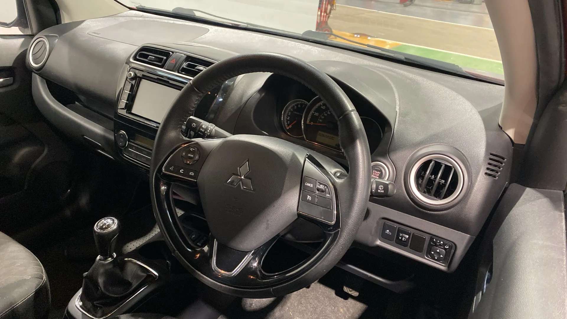 A 2020 MITSUBISHI MIRAGE 1.2 First Edition A 2020 MITSUBISHI MIRAGE 1.2 First Edition