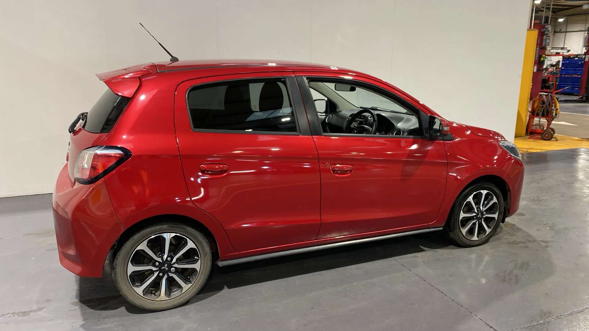 A 2020 MITSUBISHI MIRAGE 1.2 First Edition A 2020 MITSUBISHI MIRAGE 1.2 First Edition