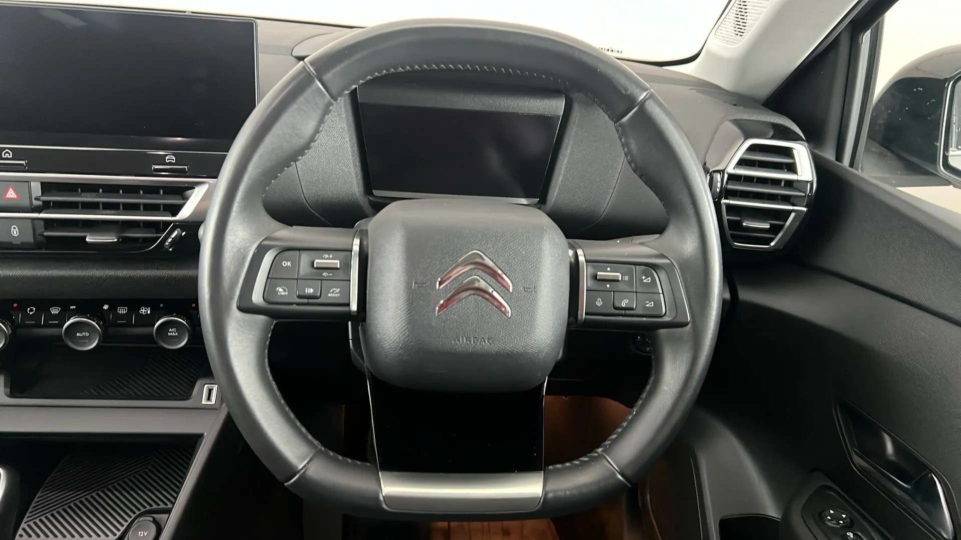 2023 CITROEN C4 2023 CITROEN C4