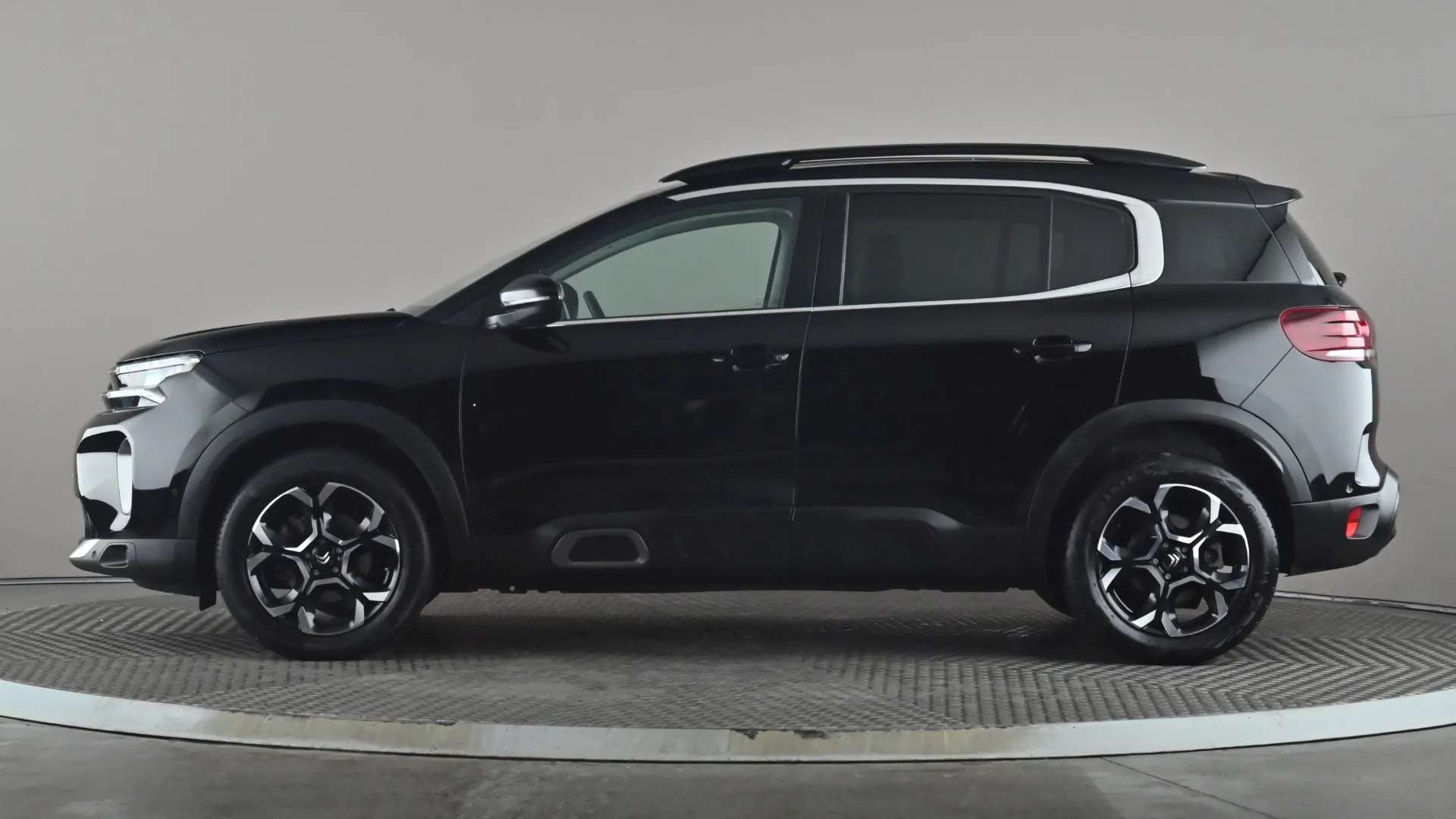 A 2024 CITROEN C5 AIRCROSS 1.2 PureTech Max A 2024 CITROEN C5 AIRCROSS 1.2 PureTech Max