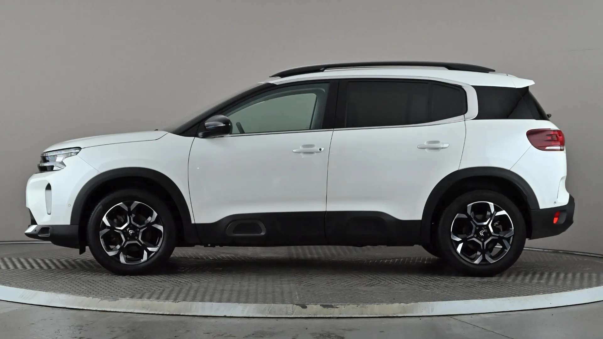A 2024 CITROEN C5 AIRCROSS 1.2 PureTech Max A 2024 CITROEN C5 AIRCROSS 1.2 PureTech Max