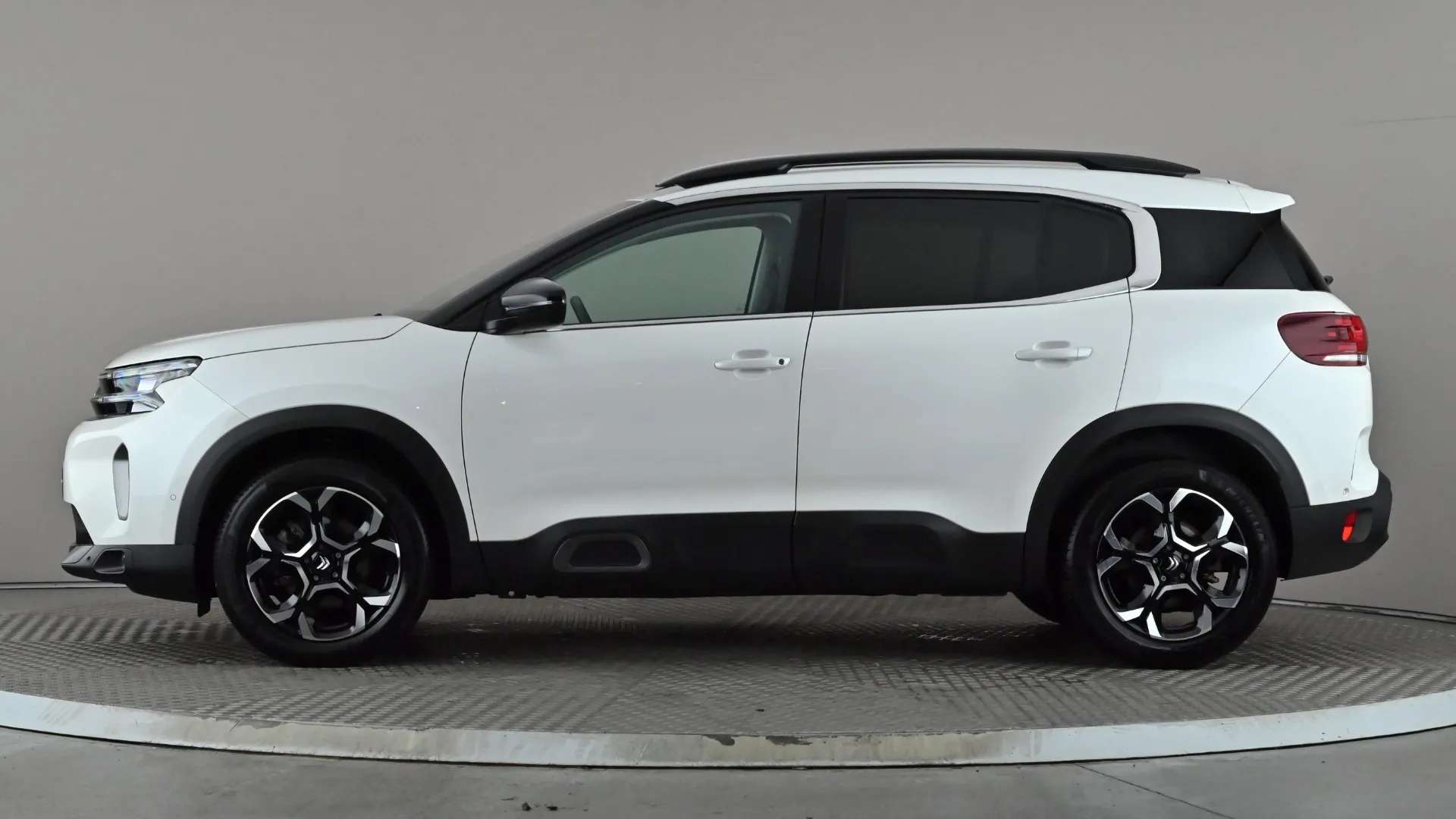 A 2023 CITROEN C5 AIRCROSS 1.2 PureTech Max A 2023 CITROEN C5 AIRCROSS 1.2 PureTech Max