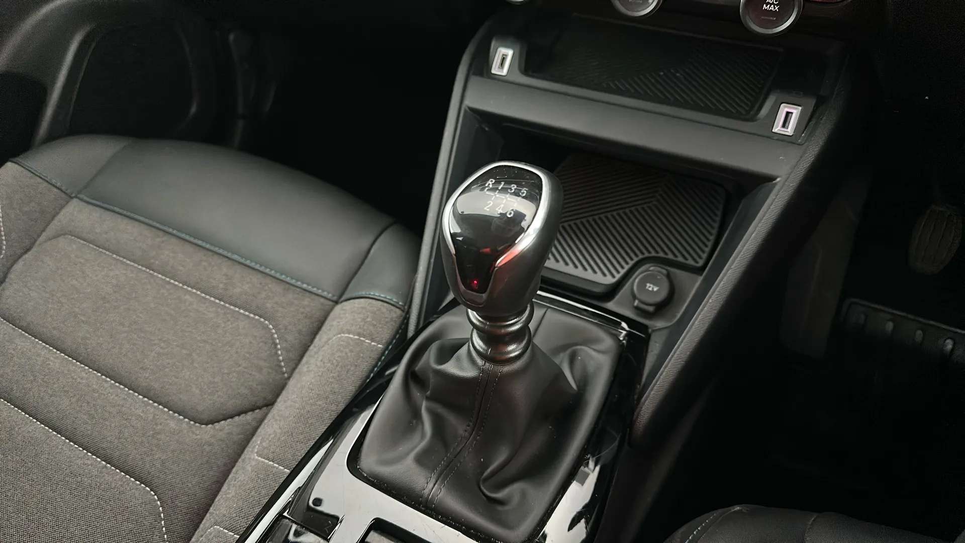 2023 CITROEN C4 2023 CITROEN C4