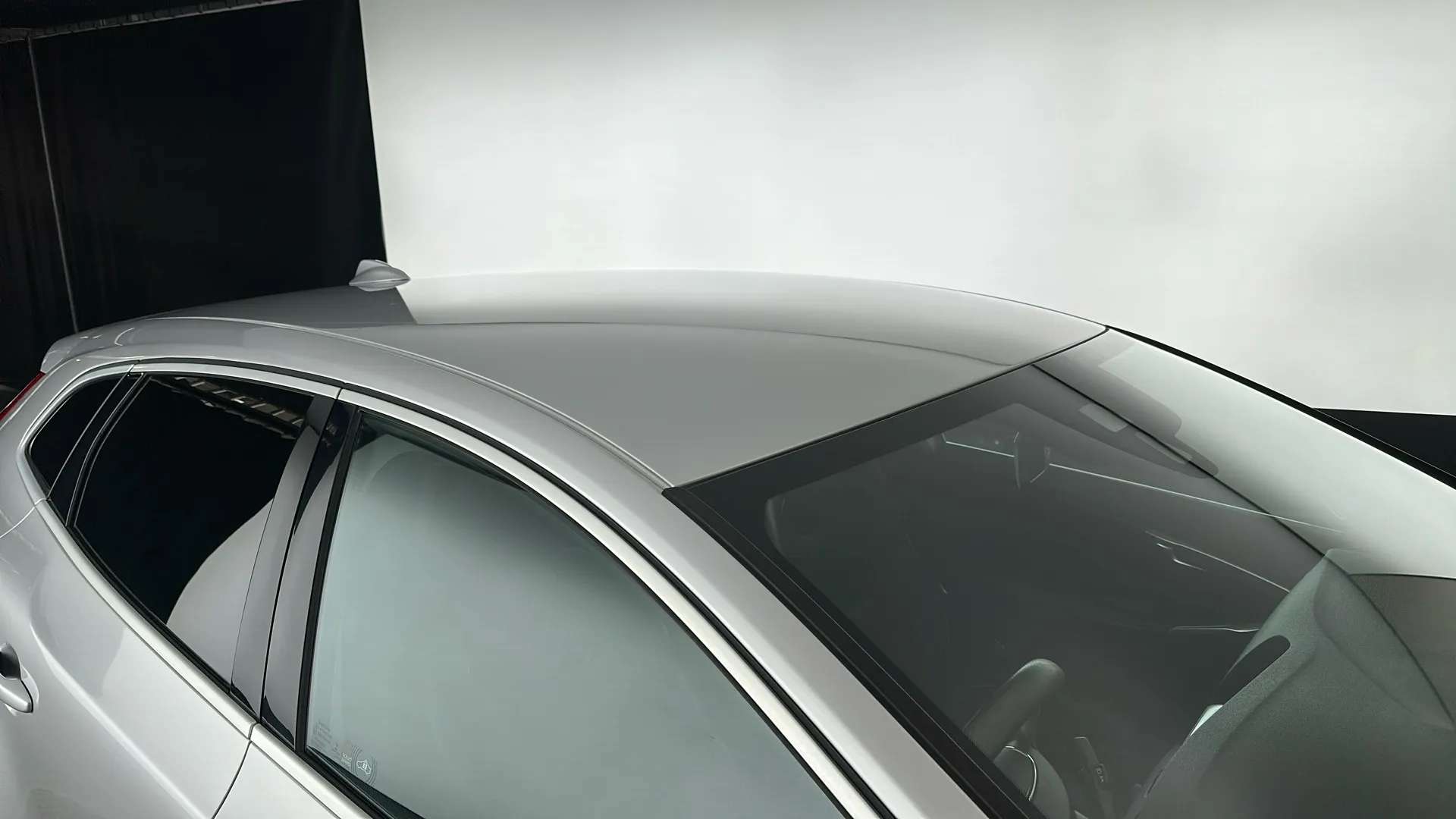 2016 VOLVO V40 2016 VOLVO V40