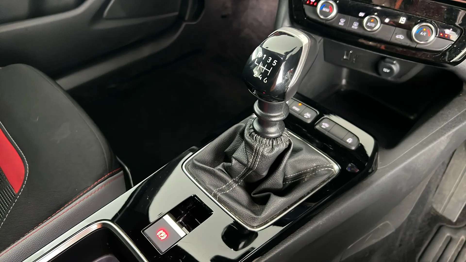 2024 VAUXHALL MOKKA 2024 VAUXHALL MOKKA