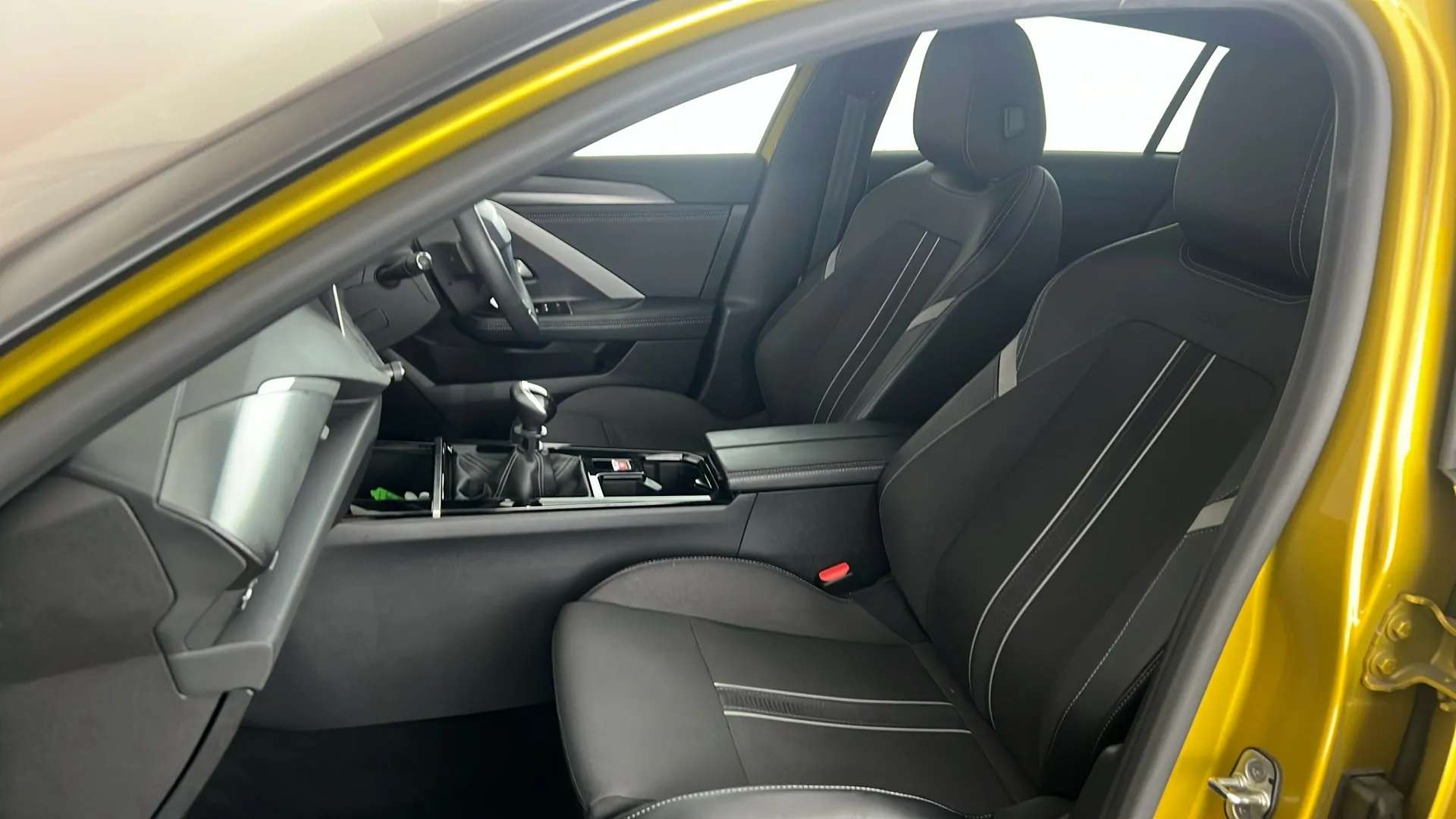 2024 VAUXHALL ASTRA 2024 VAUXHALL ASTRA