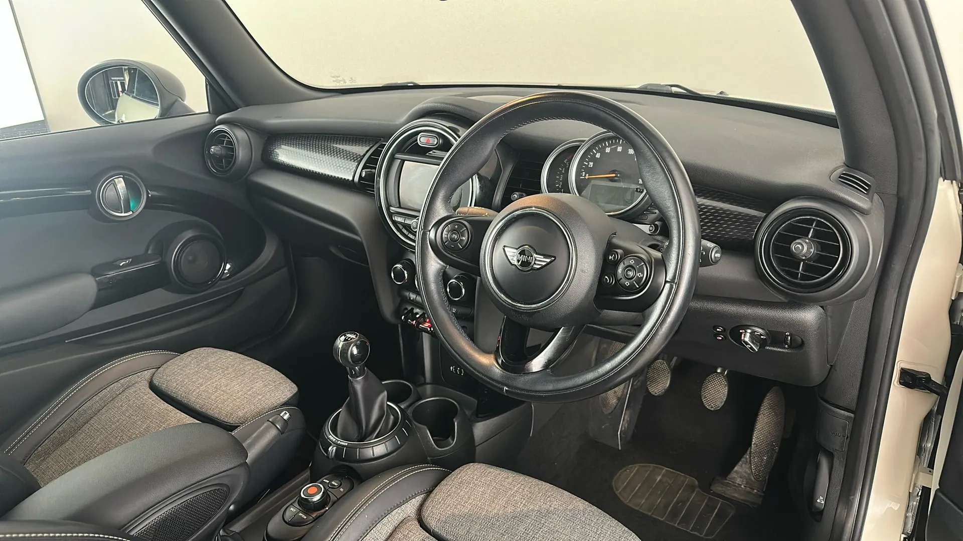 2016 MINI HATCH 2016 MINI HATCH