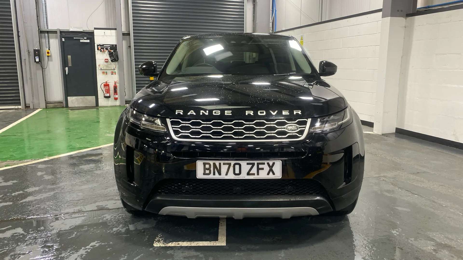 A 2020 LAND ROVER RANGE ROVER EVOQUE 2.0 D180 S Auto A 2020 LAND ROVER RANGE ROVER EVOQUE 2.0 D180 S Auto