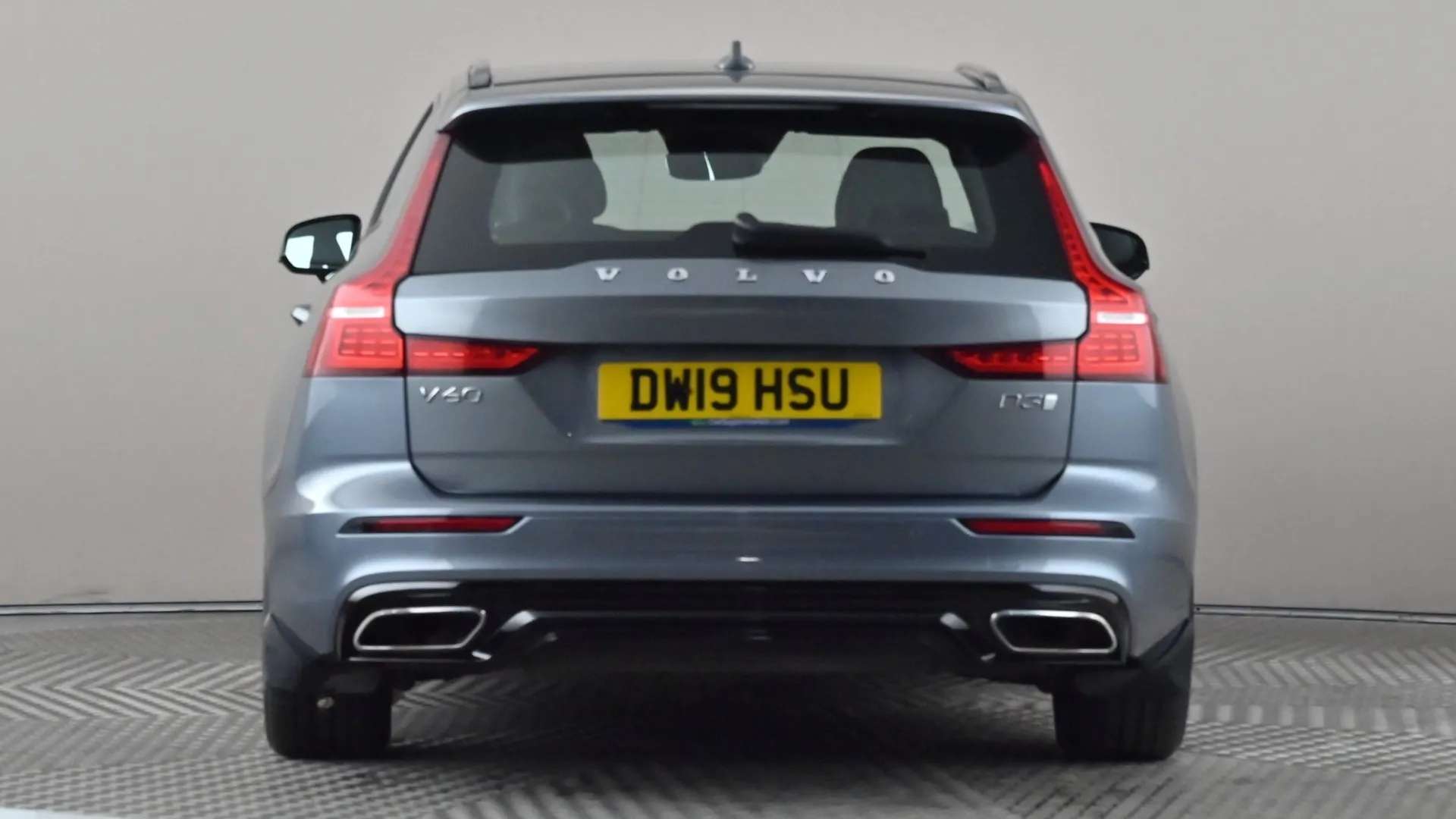 2019 VOLVO V60 2019 VOLVO V60