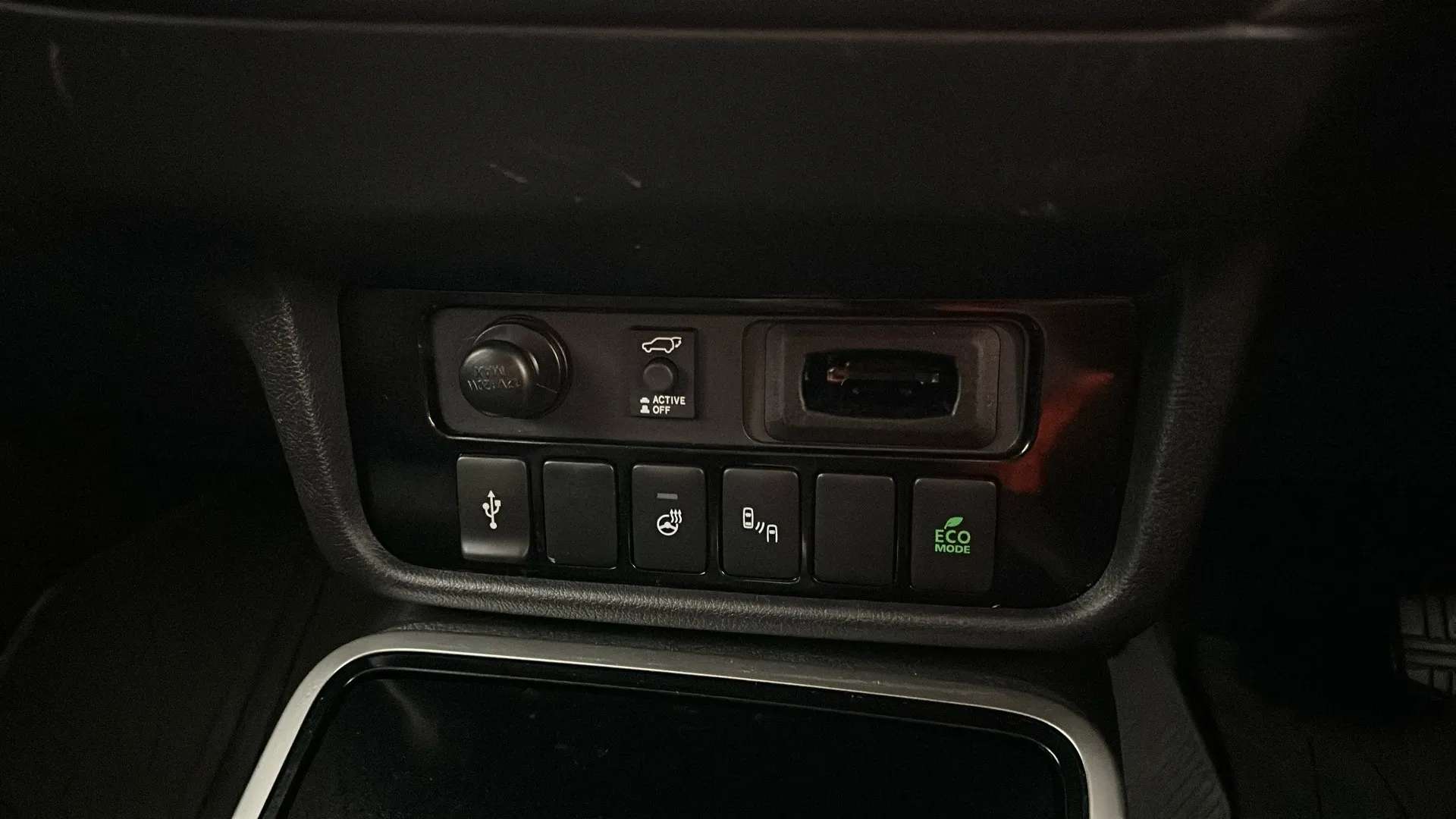 2020 MITSUBISHI OUTLANDER 2020 MITSUBISHI OUTLANDER