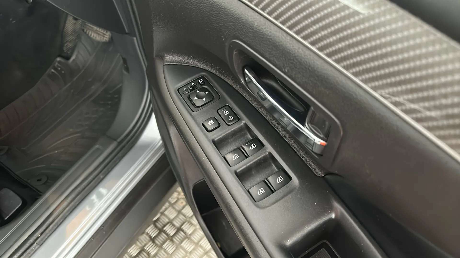 2020 MITSUBISHI OUTLANDER 2020 MITSUBISHI OUTLANDER