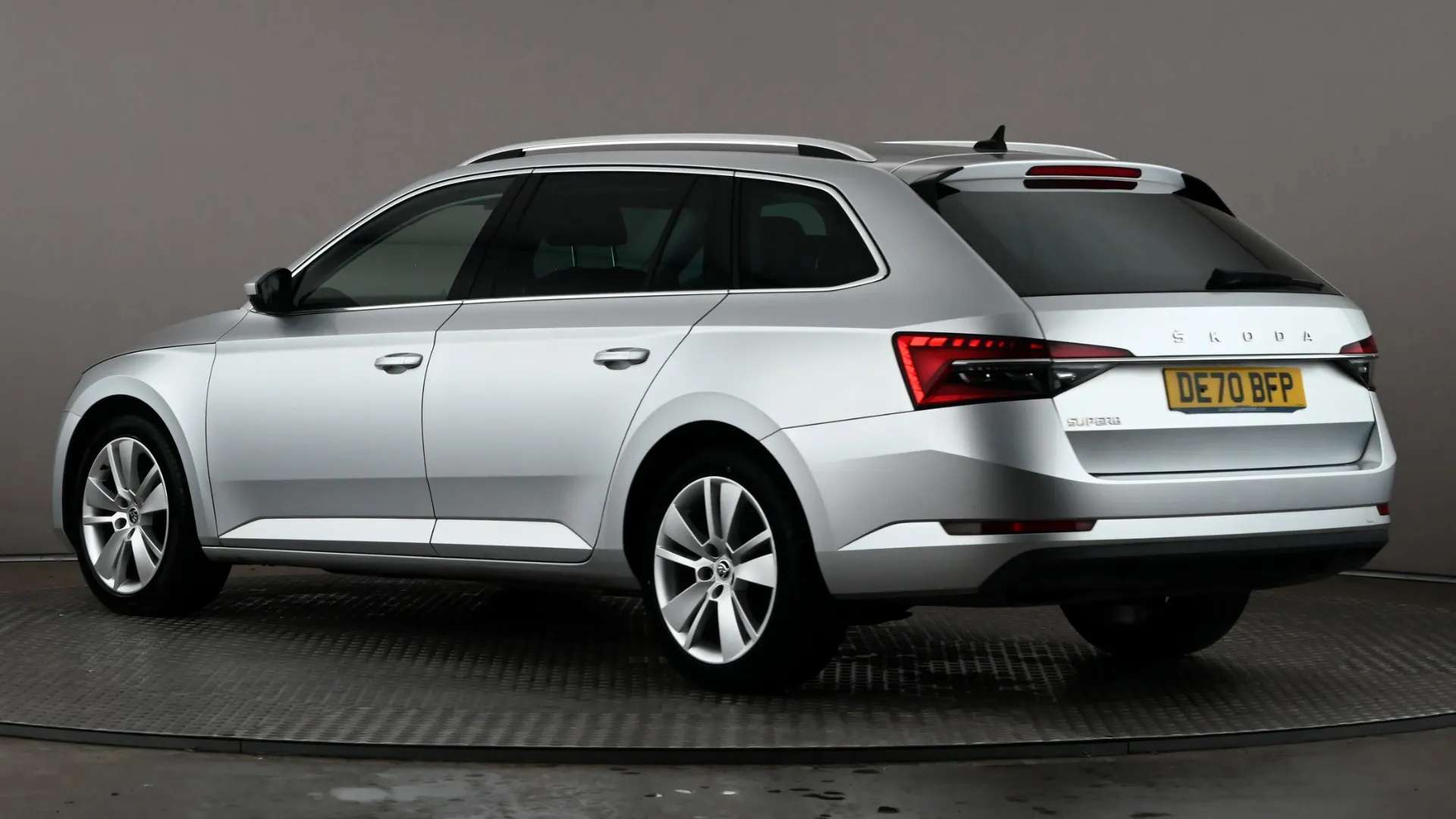 A 2020 SKODA SUPERB 2.0 TDI CR SE L A 2020 SKODA SUPERB 2.0 TDI CR SE L