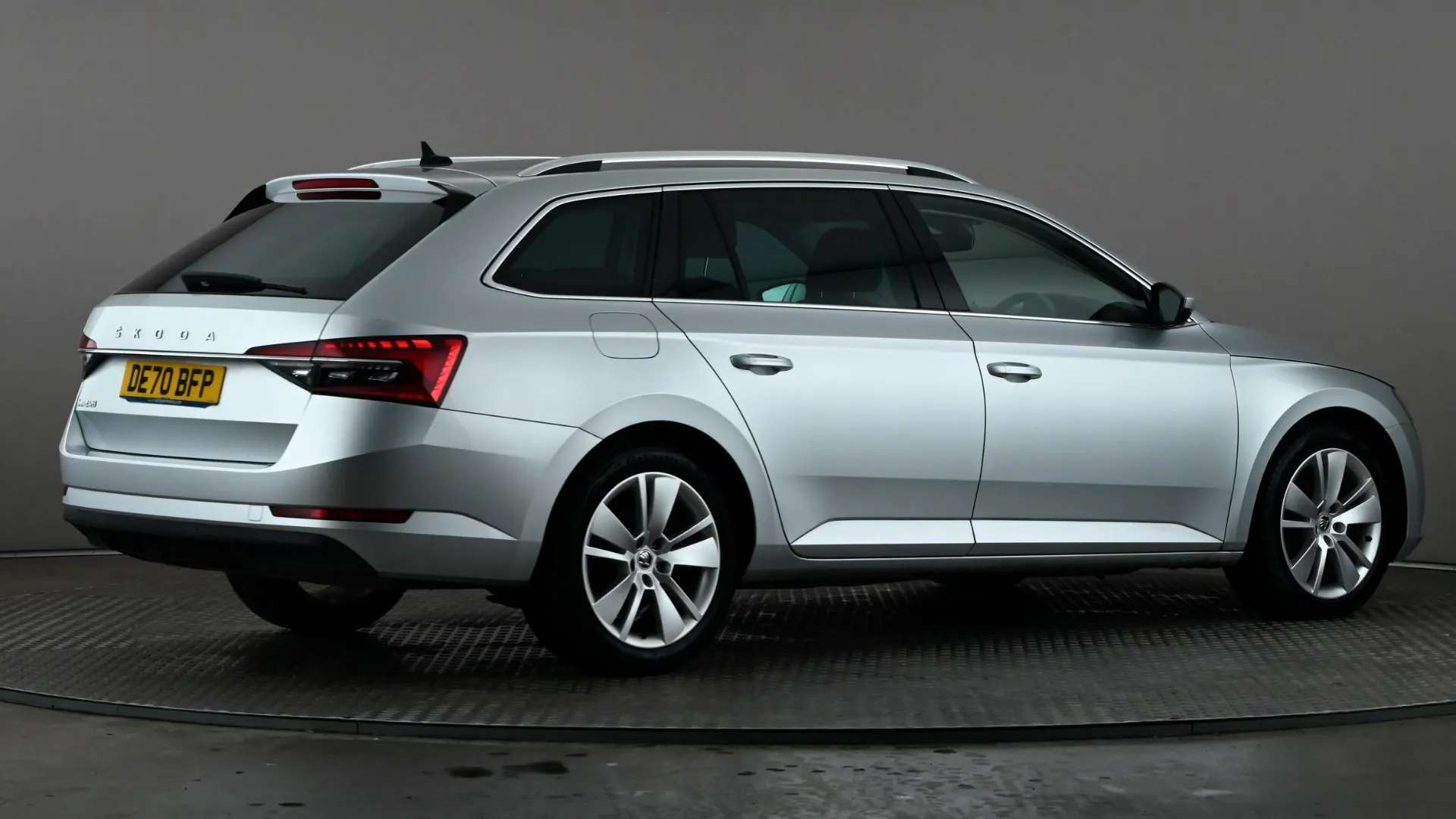 2020 SKODA SUPERB 2020 SKODA SUPERB