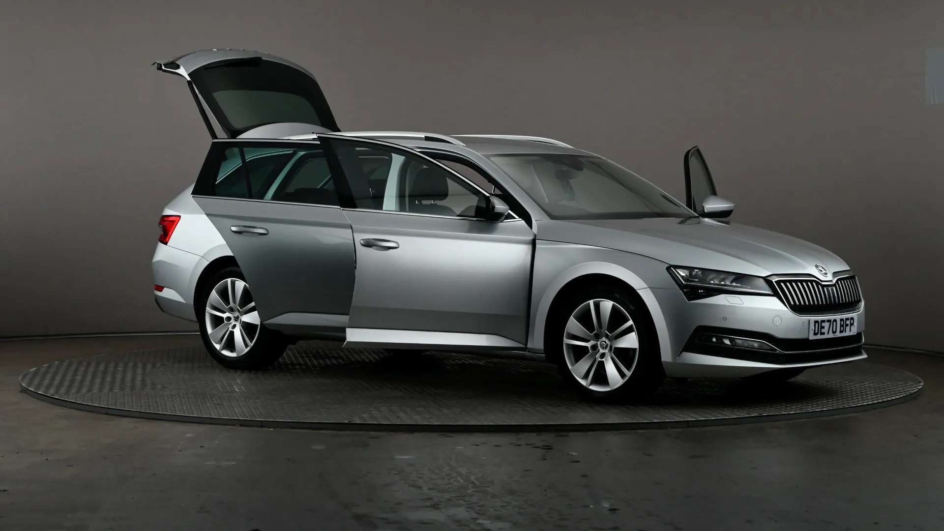 2020 SKODA SUPERB 2020 SKODA SUPERB