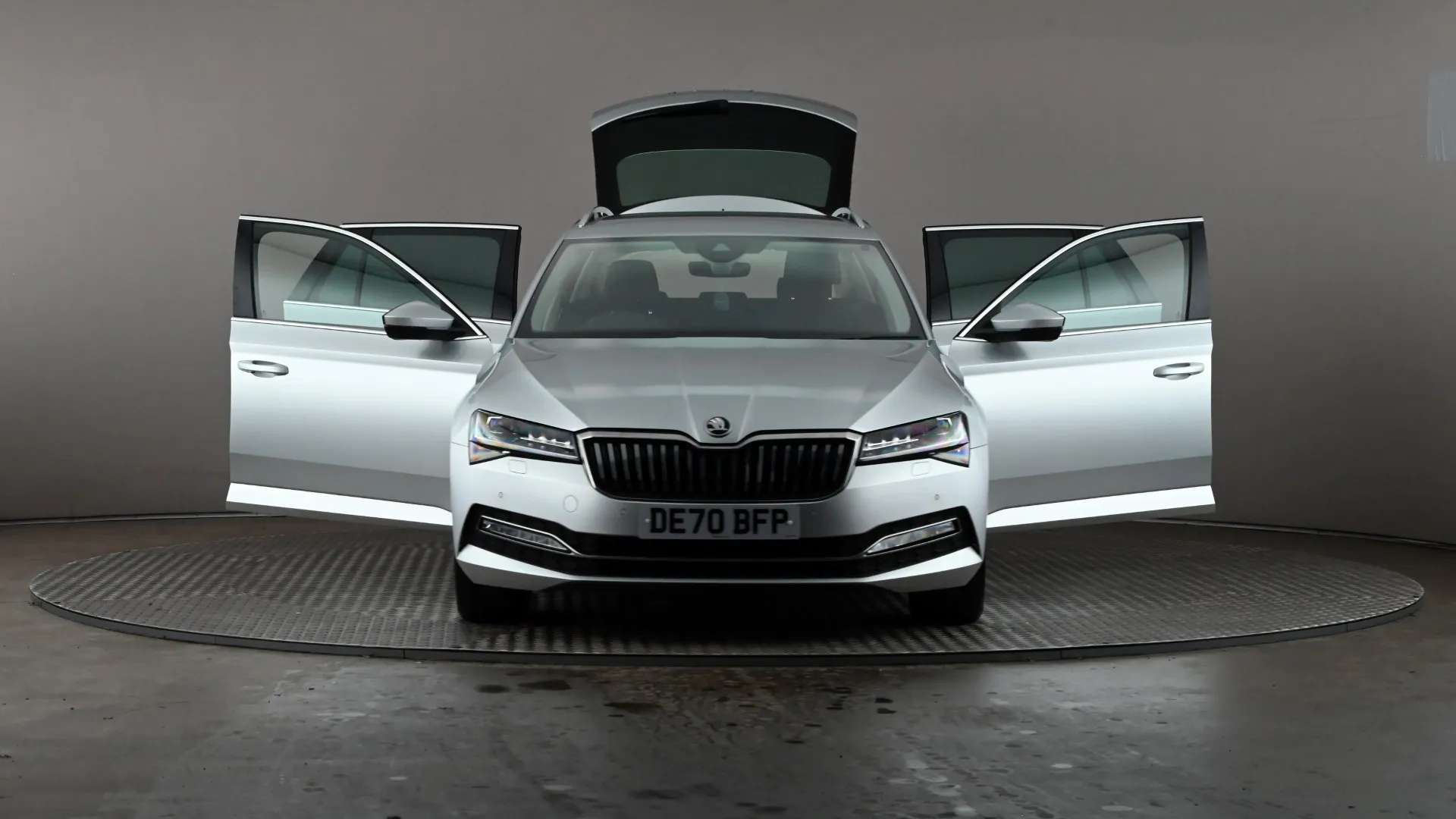 2020 SKODA SUPERB 2020 SKODA SUPERB