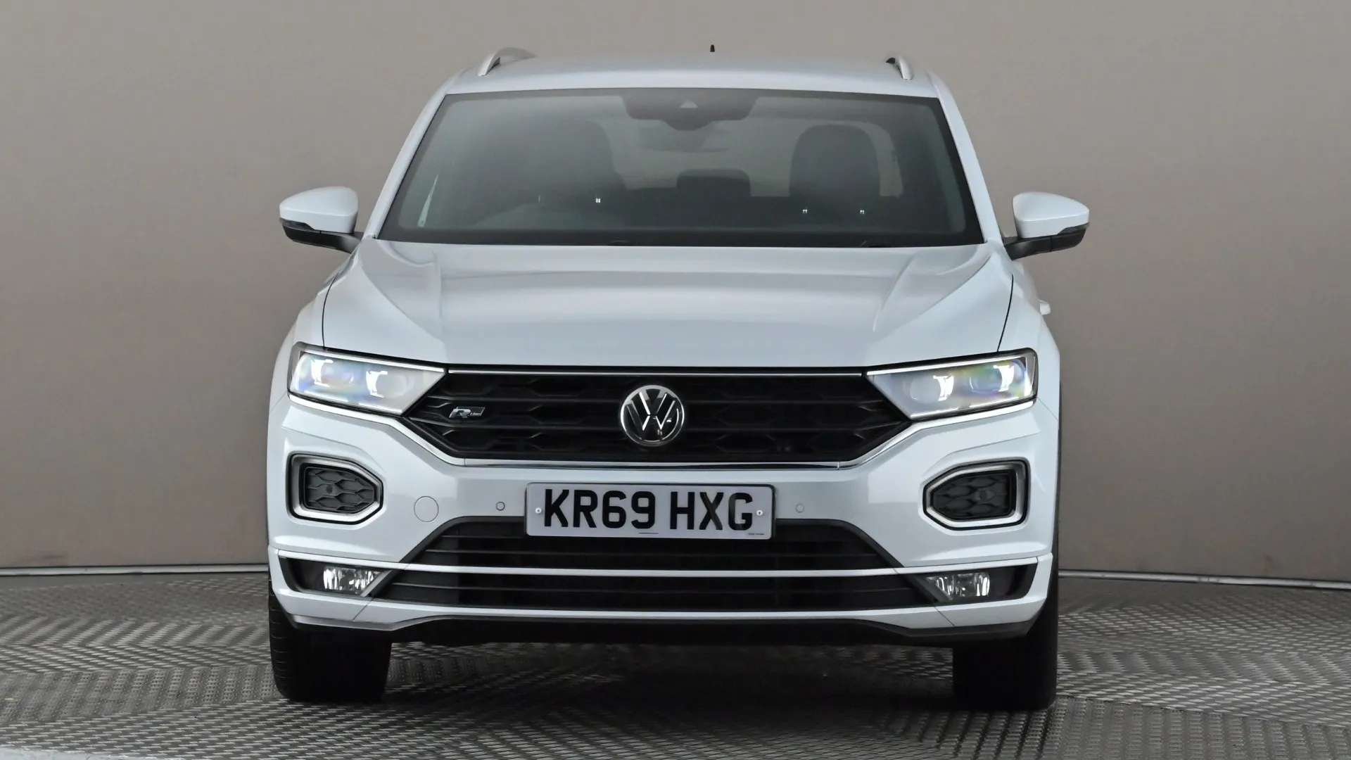 A 2019 VOLKSWAGEN T-ROC 2.0 TDI R-Line A 2019 VOLKSWAGEN T-ROC 2.0 TDI R-Line