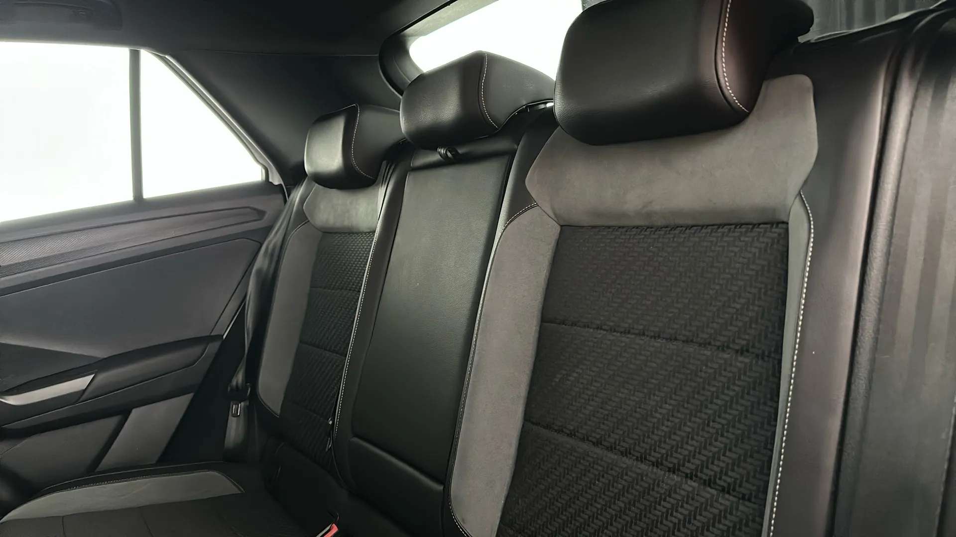 2019 VOLKSWAGEN T-ROC 2019 VOLKSWAGEN T-ROC