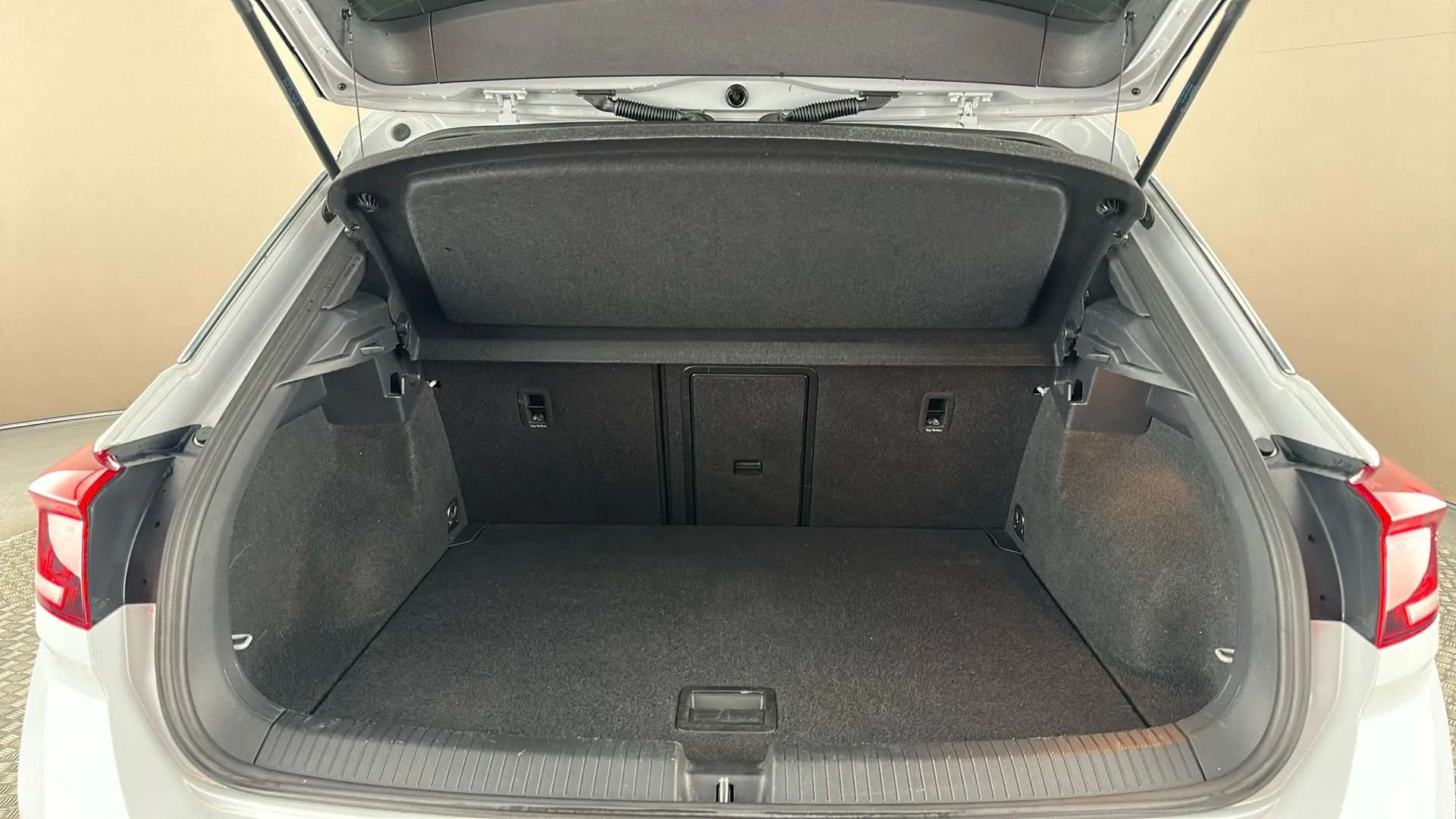 2019 VOLKSWAGEN T-ROC 2019 VOLKSWAGEN T-ROC