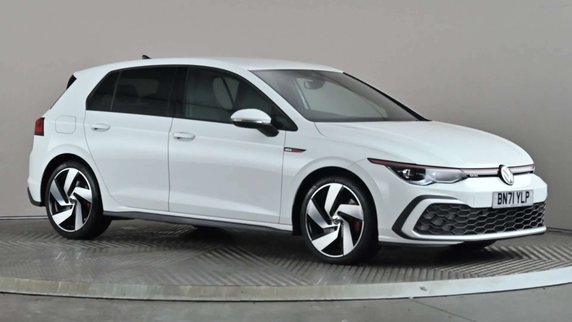 A 2021 VOLKSWAGEN GOLF 2.0 TSI GTI DSG A 2021 VOLKSWAGEN GOLF 2.0 TSI GTI DSG