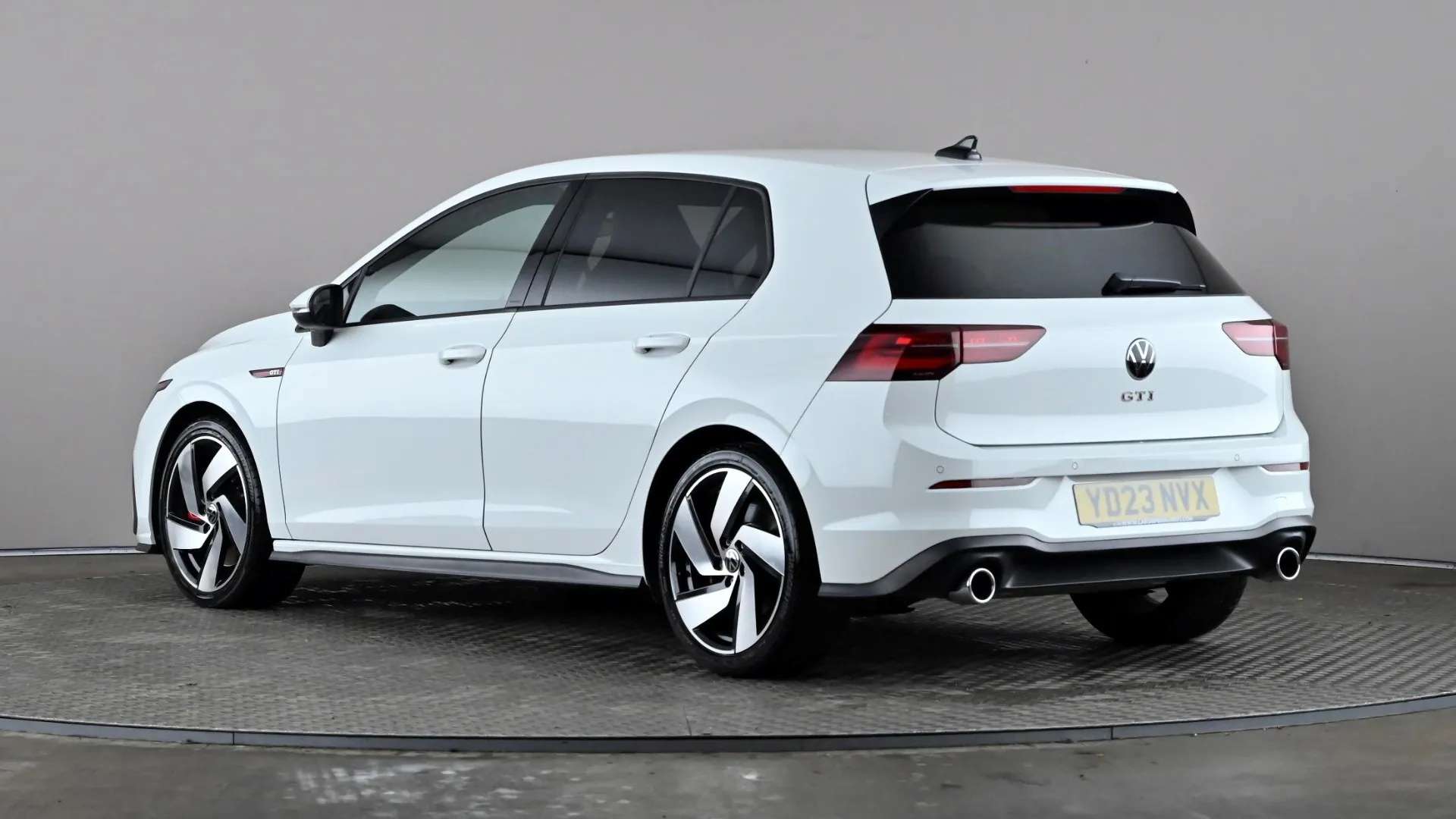 A 2023 VOLKSWAGEN GOLF 2.0 TSI GTI DSG A 2023 VOLKSWAGEN GOLF 2.0 TSI GTI DSG