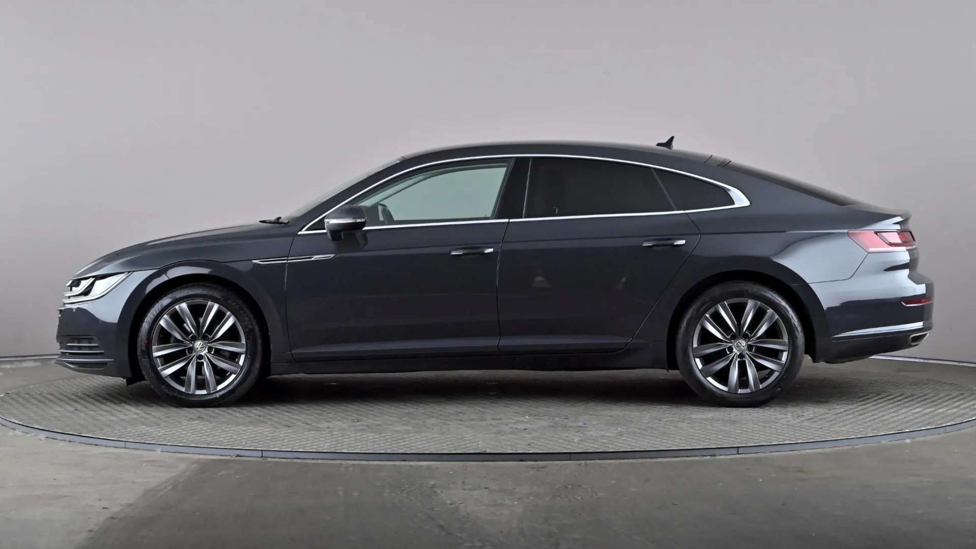 A 2020 VOLKSWAGEN ARTEON 2.0 TSI SE DSG A 2020 VOLKSWAGEN ARTEON 2.0 TSI SE DSG