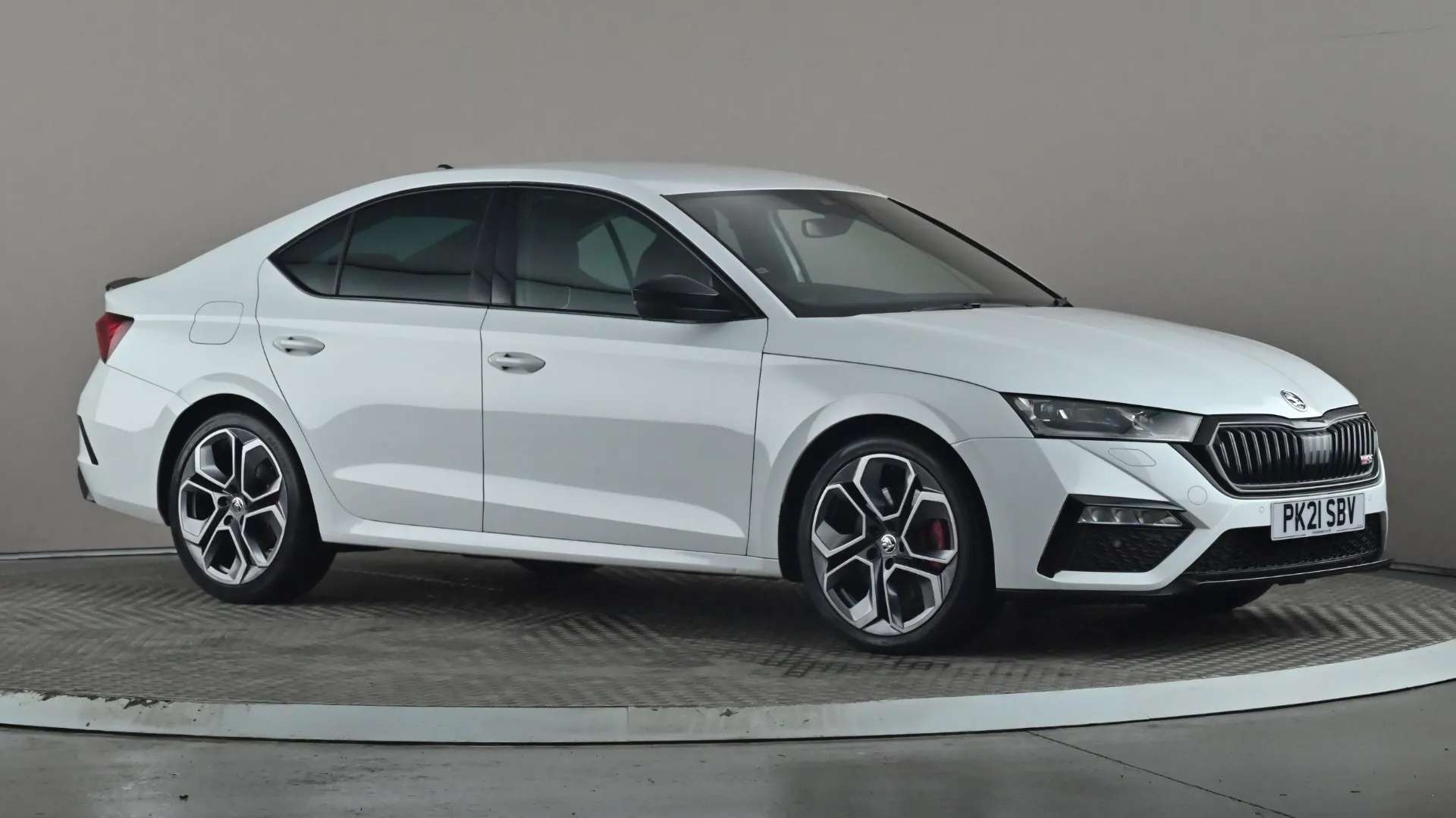 A 2021 SKODA OCTAVIA 2.0 TSI vRS DSG A 2021 SKODA OCTAVIA 2.0 TSI vRS DSG