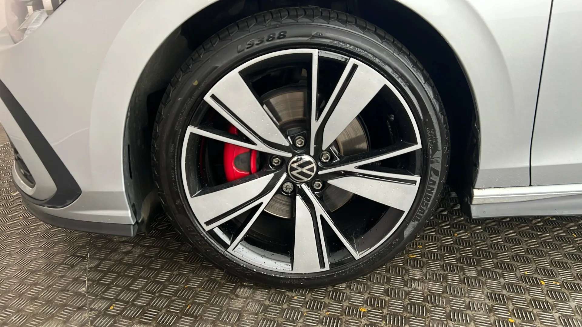 2021 VOLKSWAGEN GOLF 2021 VOLKSWAGEN GOLF