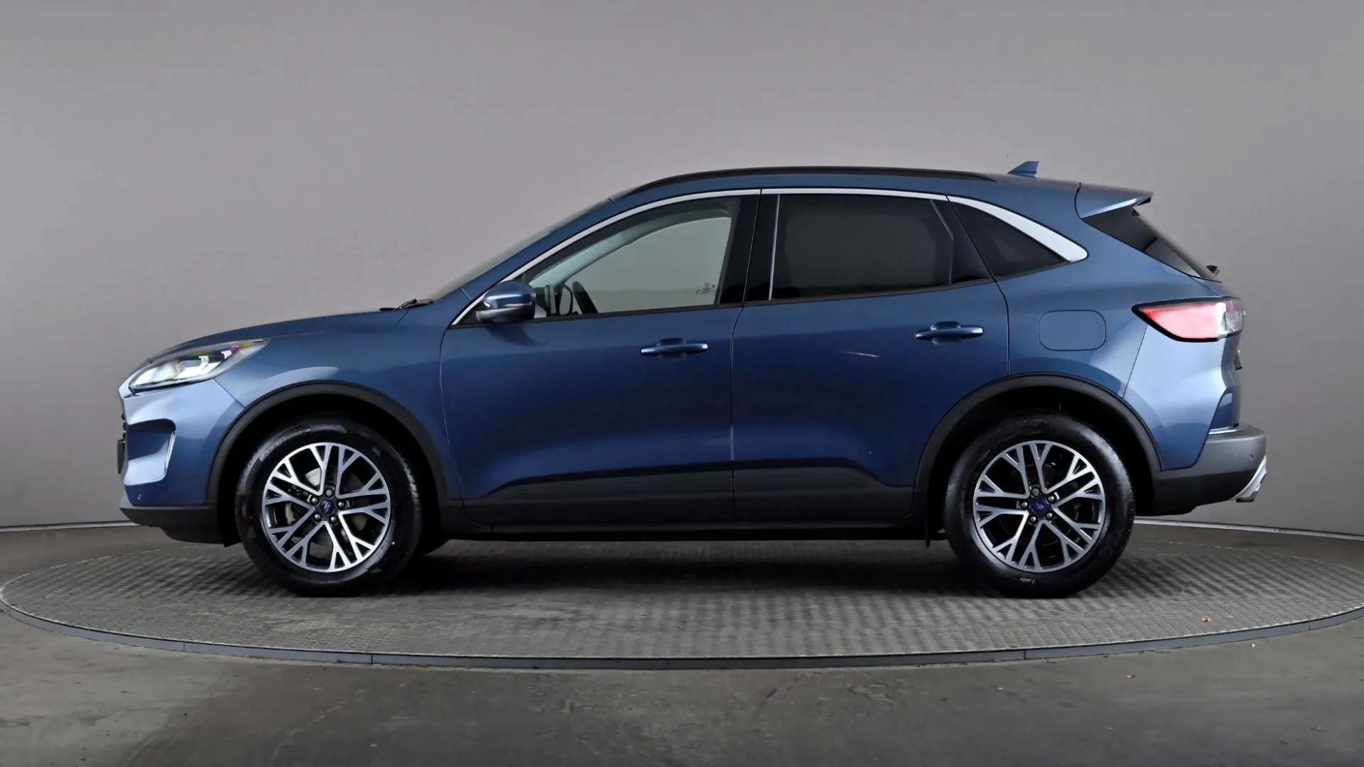 A 2022 FORD KUGA 1.5 EcoBlue Titanium Edition A 2022 FORD KUGA 1.5 EcoBlue Titanium Edition