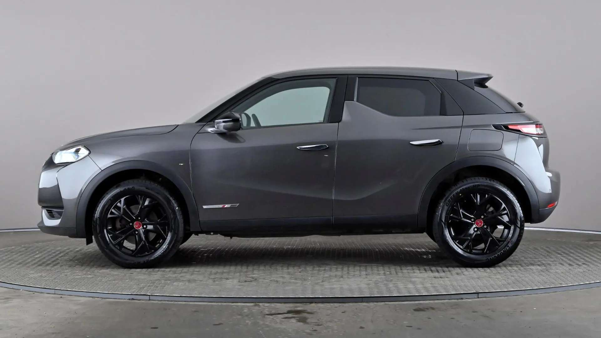 A 2020 DS DS 3 1.2 PureTech 130 Performance Line EAT8 A 2020 DS DS 3 1.2 PureTech 130 Performance Line EAT8