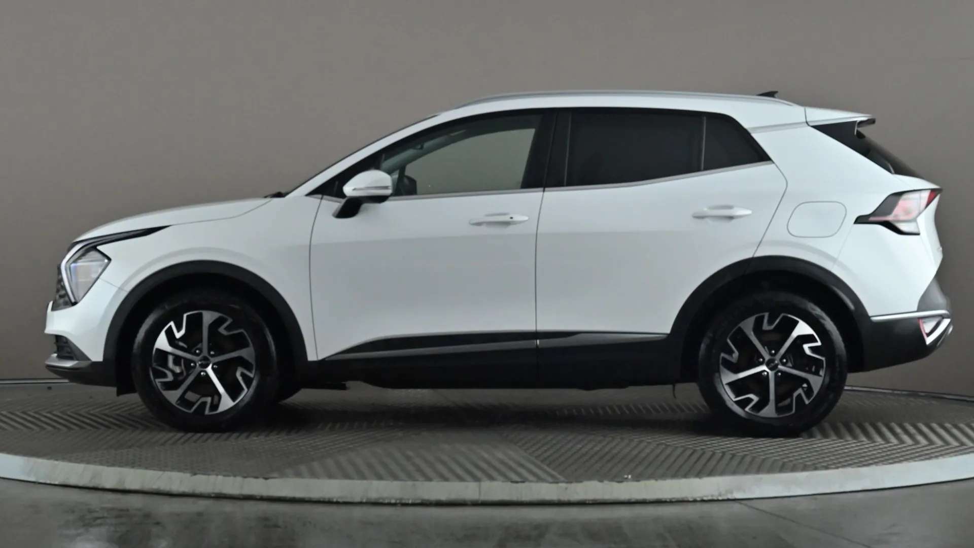 A 2024 KIA SPORTAGE 1.6T GDi 207 HEV 3 Auto A 2024 KIA SPORTAGE 1.6T GDi 207 HEV 3 Auto