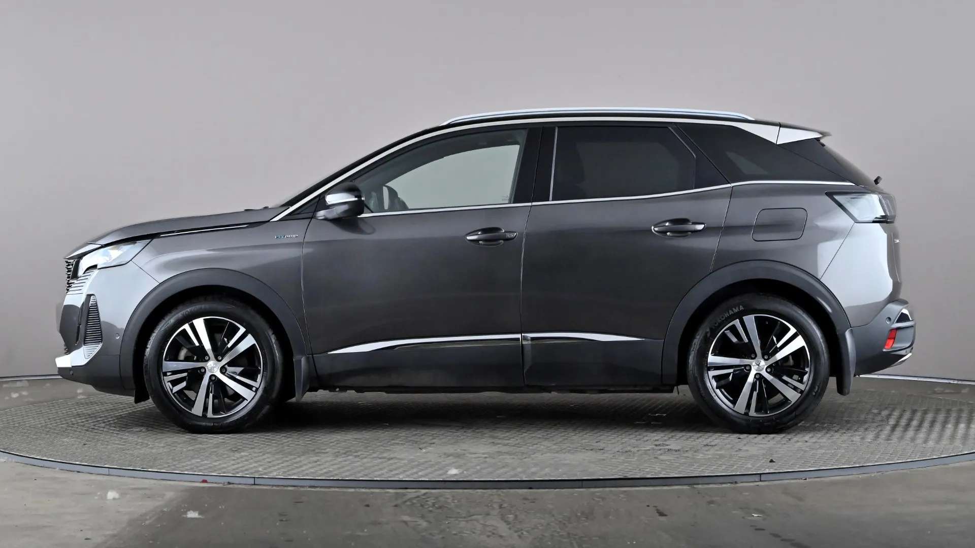 A 2022 PEUGEOT 3008 1.6 Hybrid 225 GT e-EAT8 A 2022 PEUGEOT 3008 1.6 Hybrid 225 GT e-EAT8