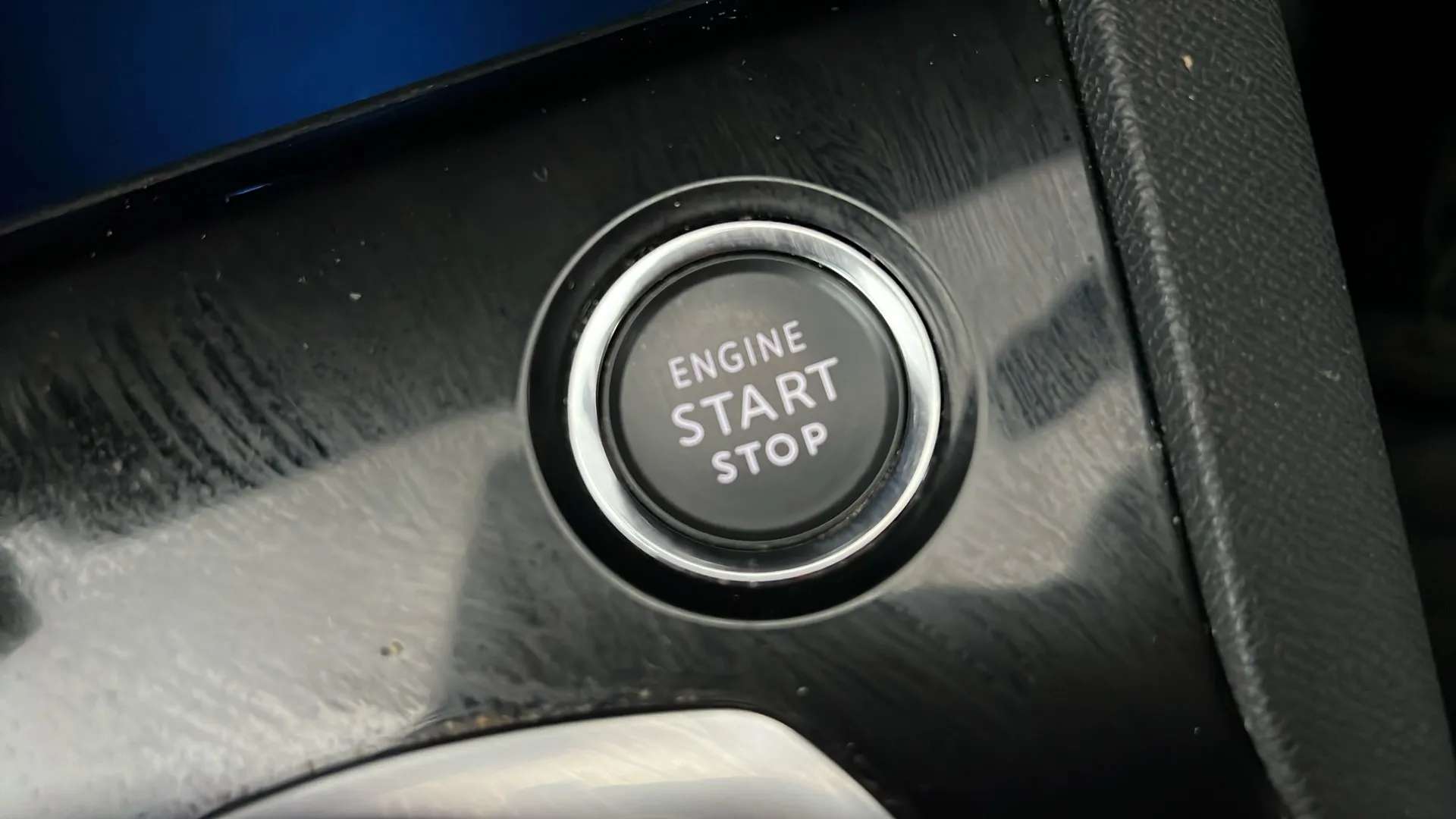 2022 PEUGEOT 3008 2022 PEUGEOT 3008