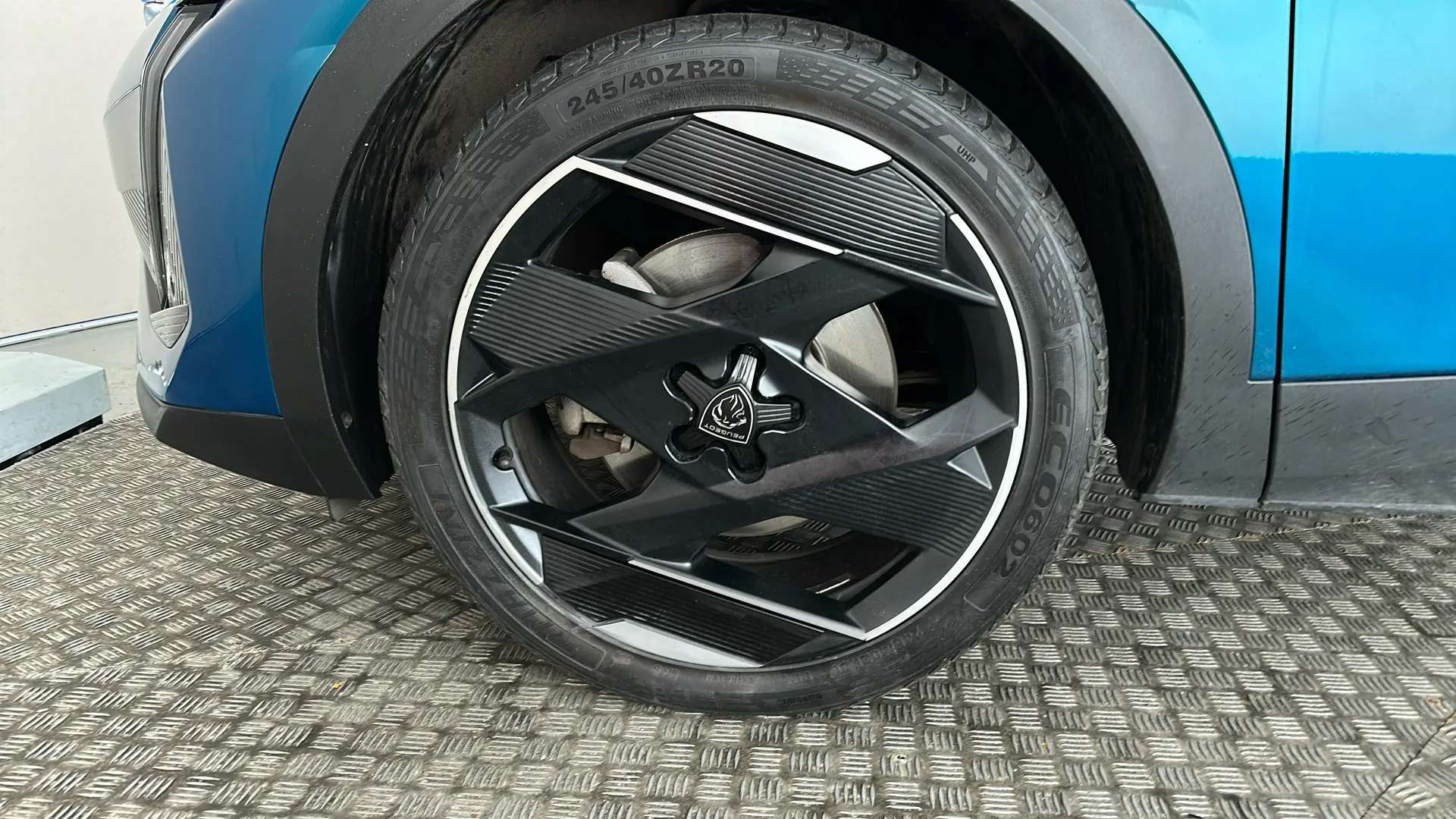 2023 PEUGEOT 408 2023 PEUGEOT 408
