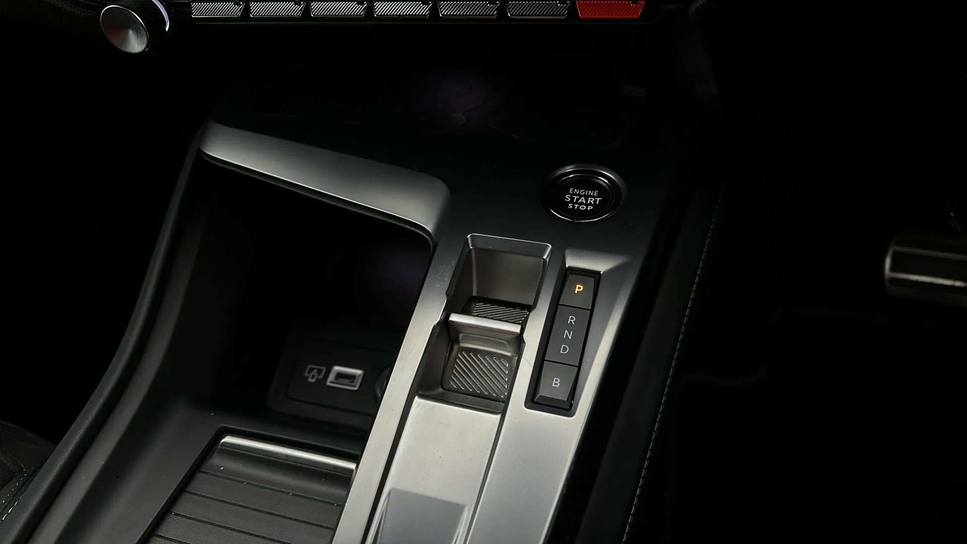2023 PEUGEOT 408 2023 PEUGEOT 408