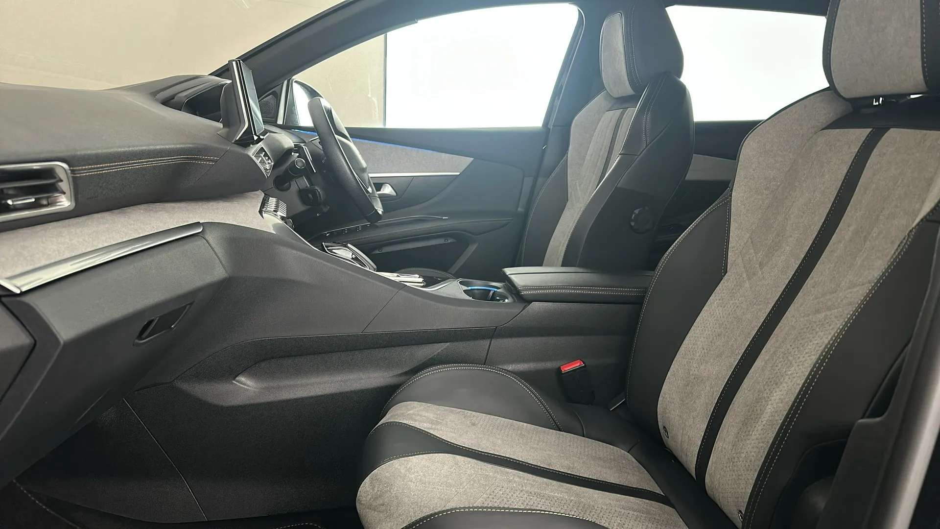 2021 PEUGEOT 3008 2021 PEUGEOT 3008