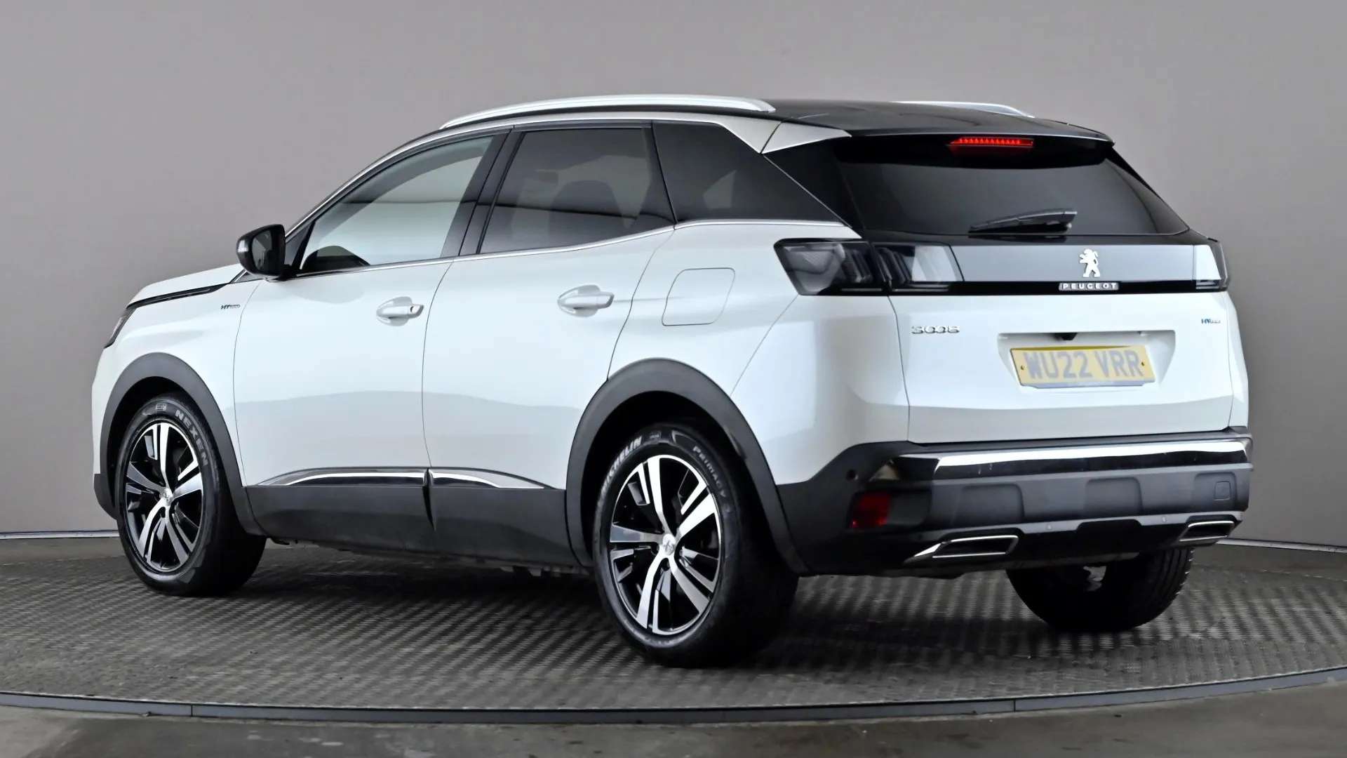 A 2022 PEUGEOT 3008 1.6 Hybrid 225 GT e-EAT8 A 2022 PEUGEOT 3008 1.6 Hybrid 225 GT e-EAT8