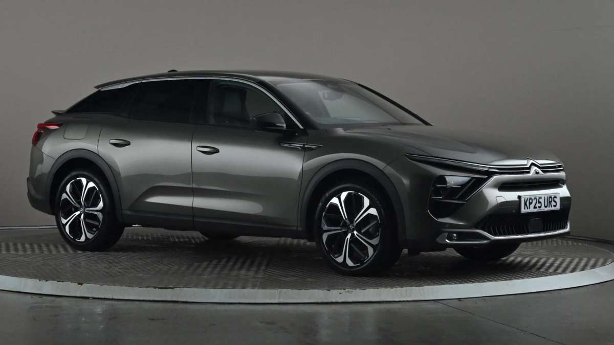 Check out this Citroen C5 X 2025 Hybrid Electric Automatic