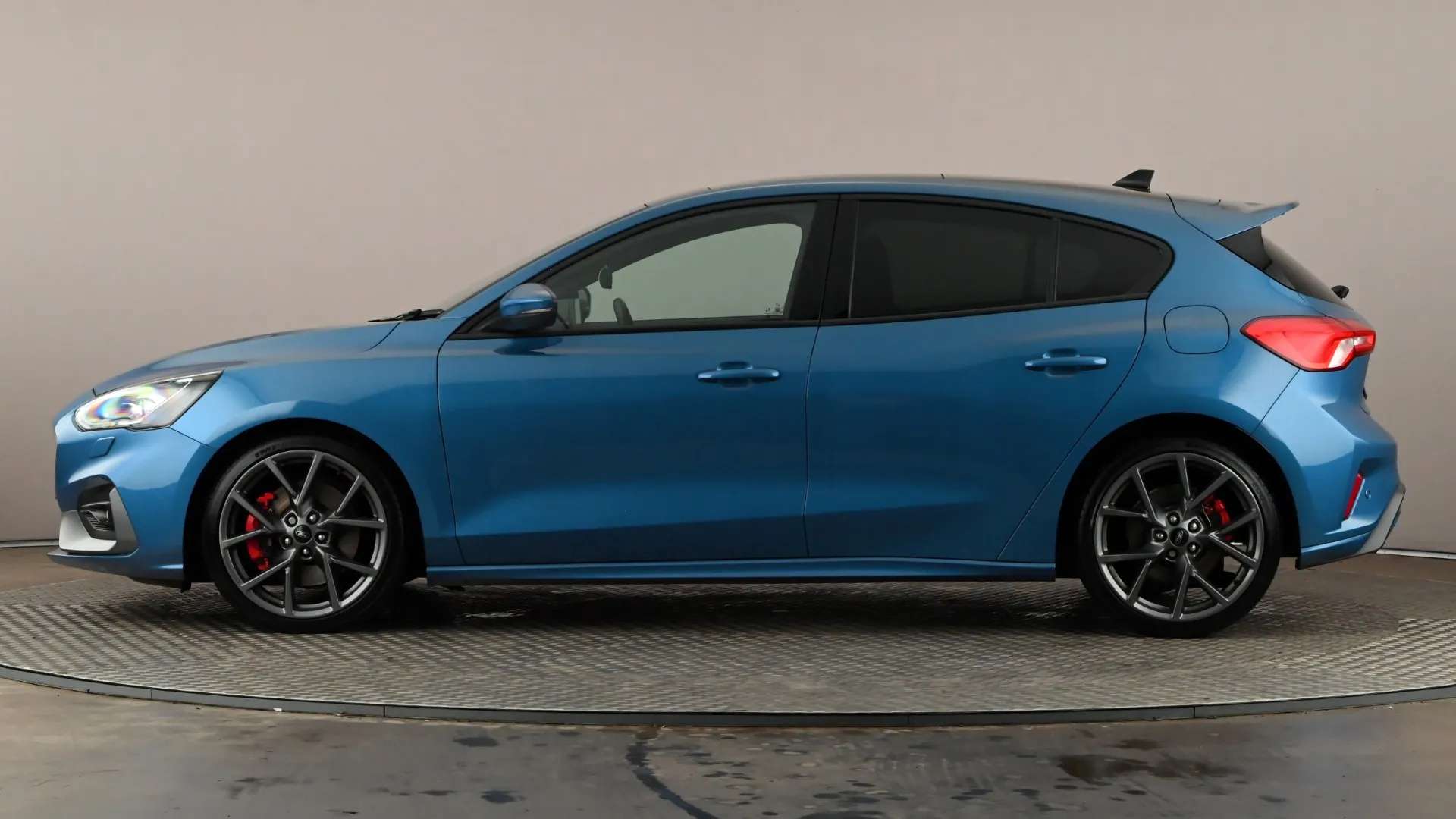 A 2019 FORD FOCUS 2.3 EcoBoost ST A 2019 FORD FOCUS 2.3 EcoBoost ST
