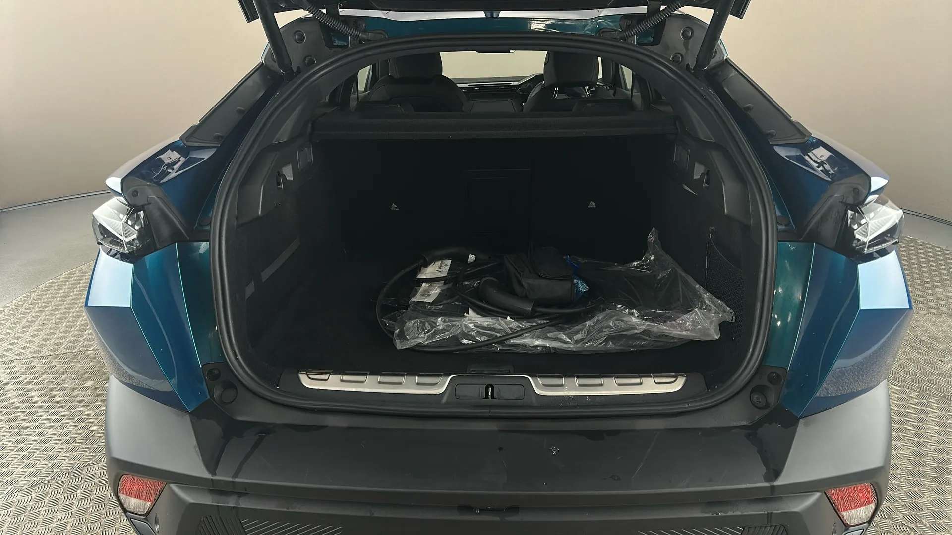 2024 PEUGEOT 408 2024 PEUGEOT 408